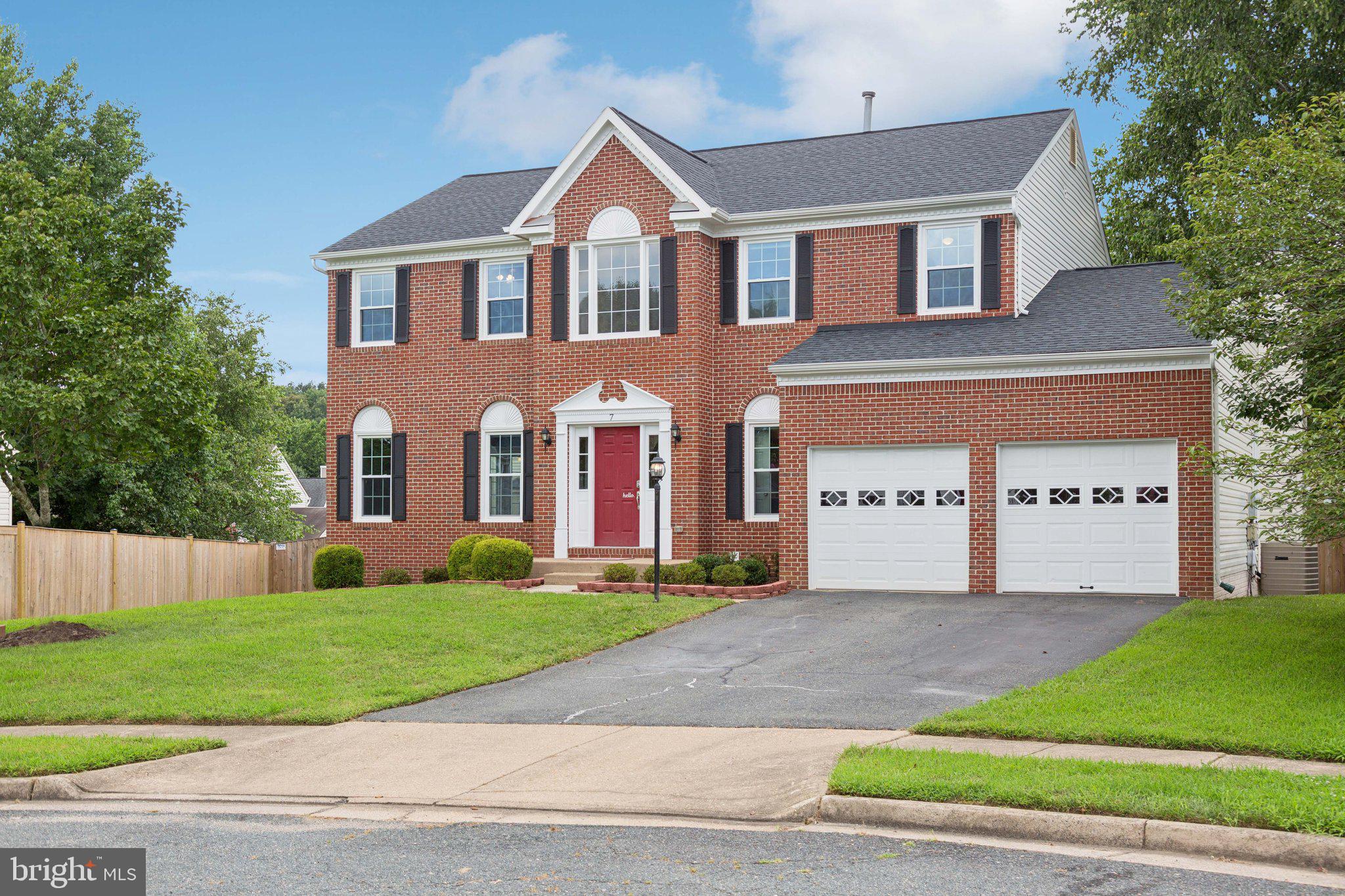 HAMPTON OAKS - Residential