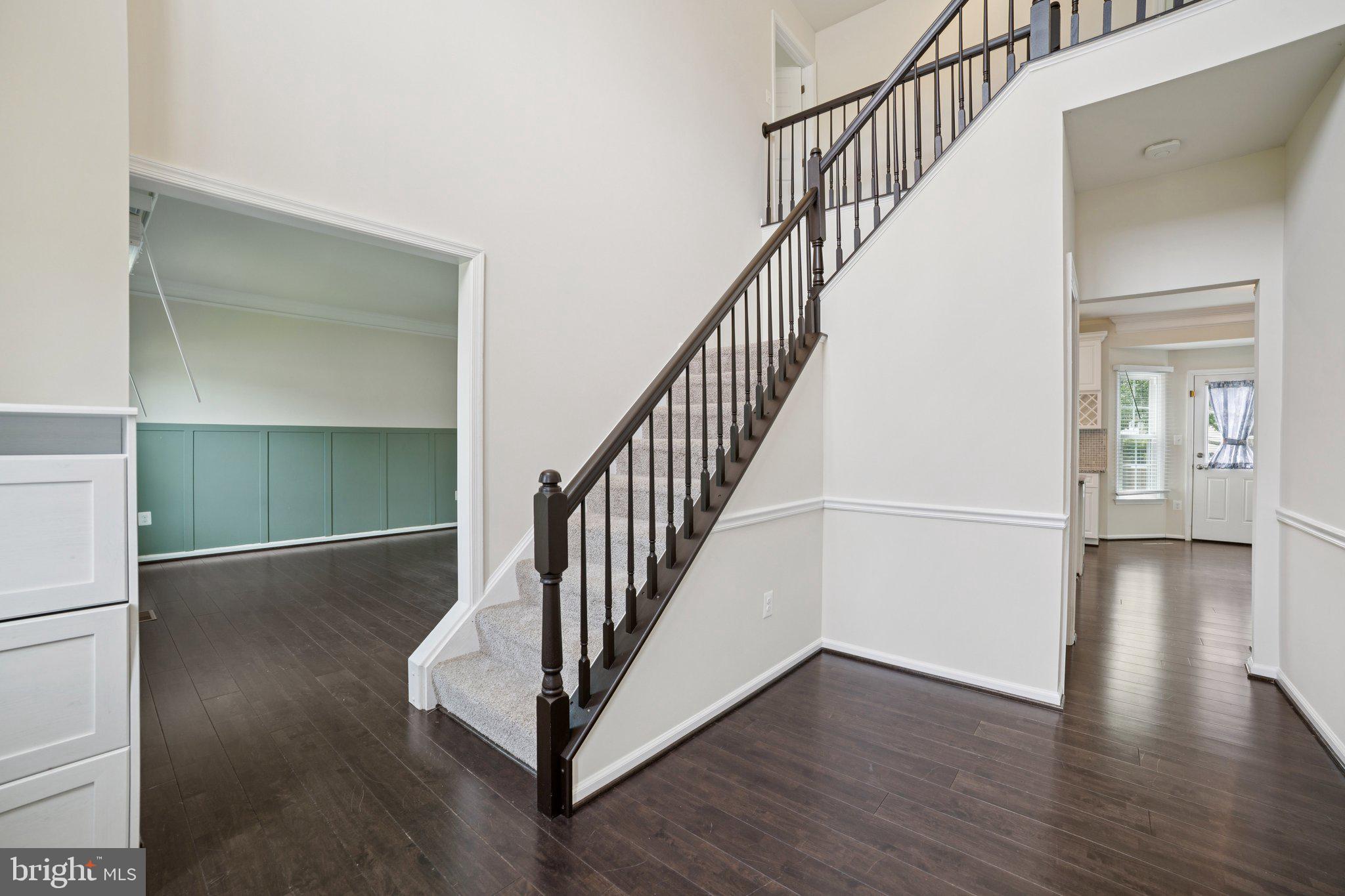 HAMPTON OAKS - Residential