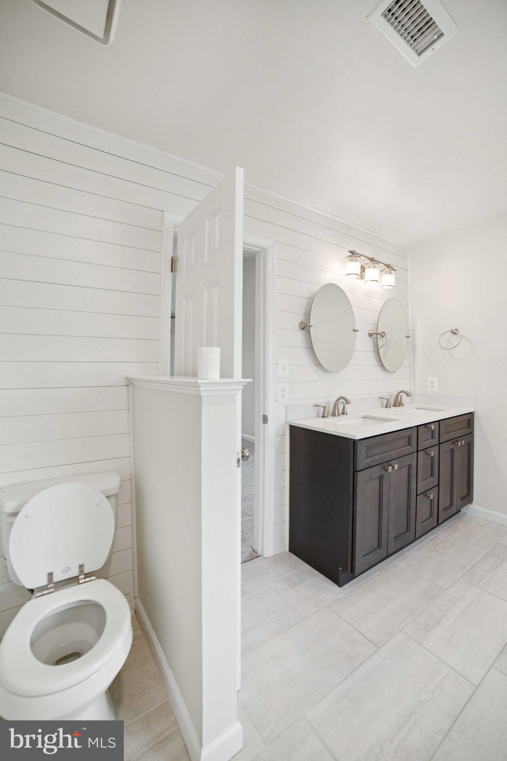 HAMPTON OAKS - Residential