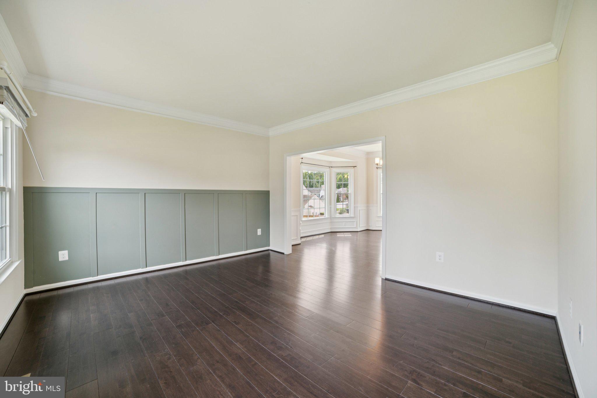 HAMPTON OAKS - Residential