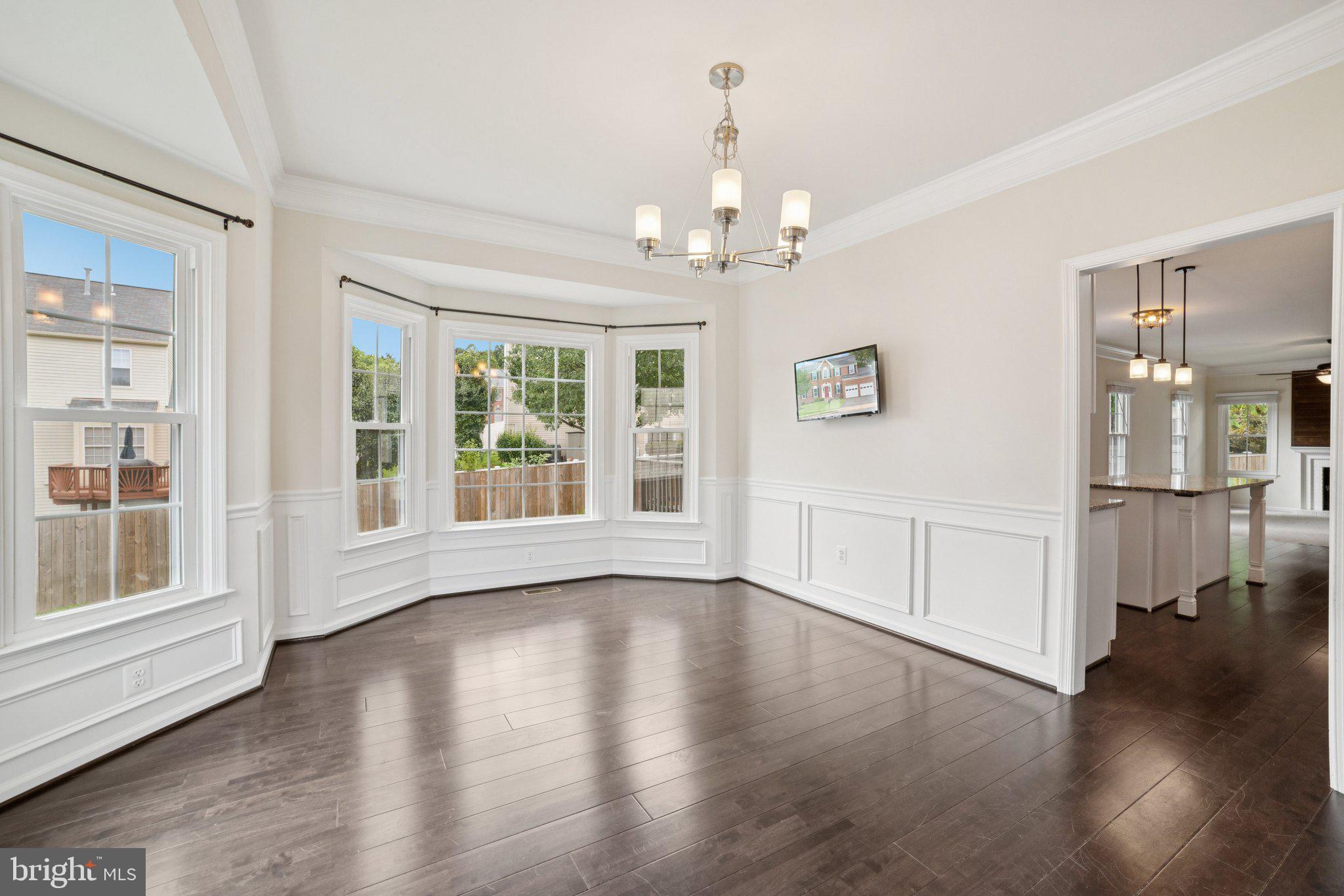 HAMPTON OAKS - Residential