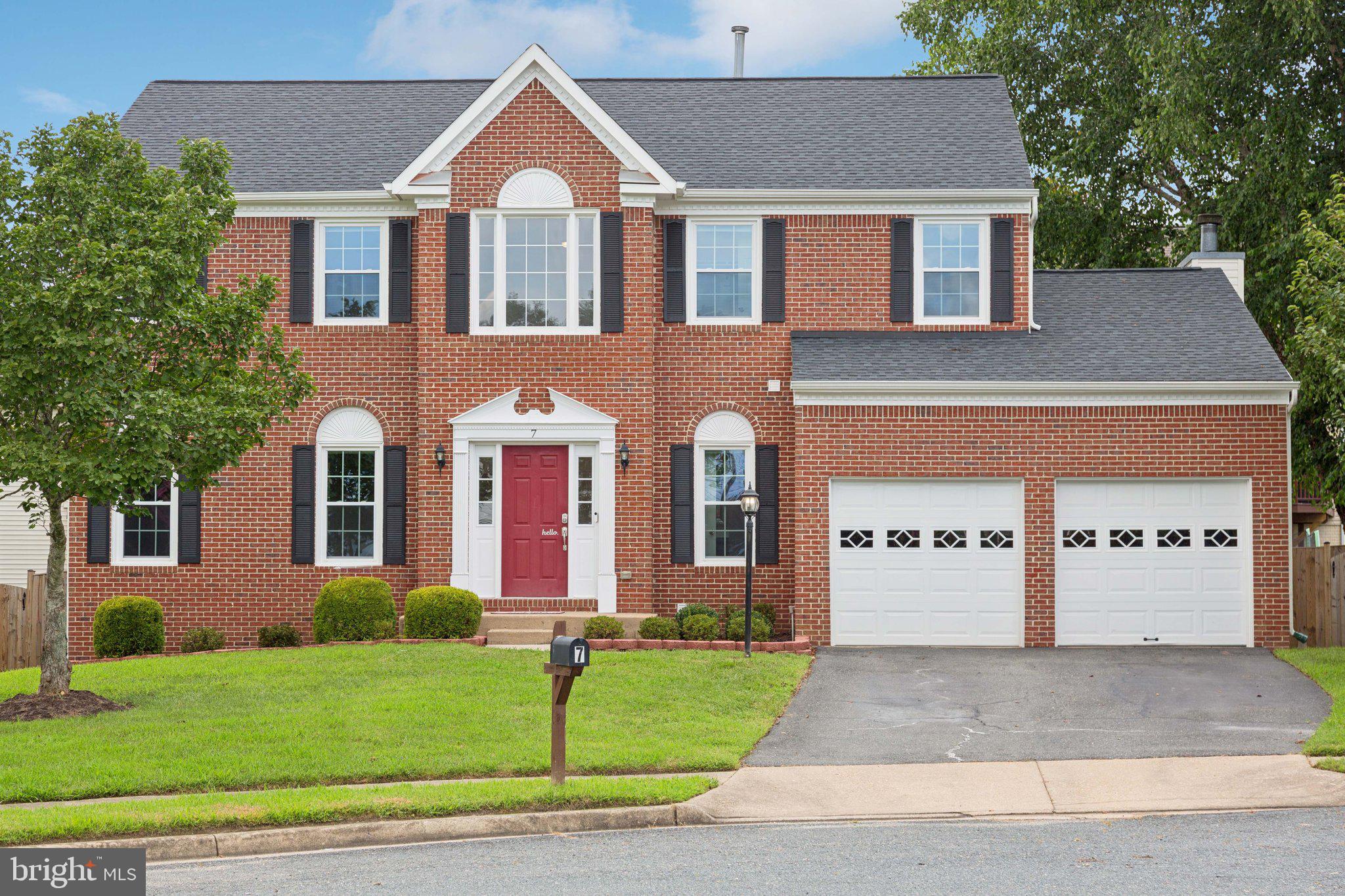 HAMPTON OAKS - Residential