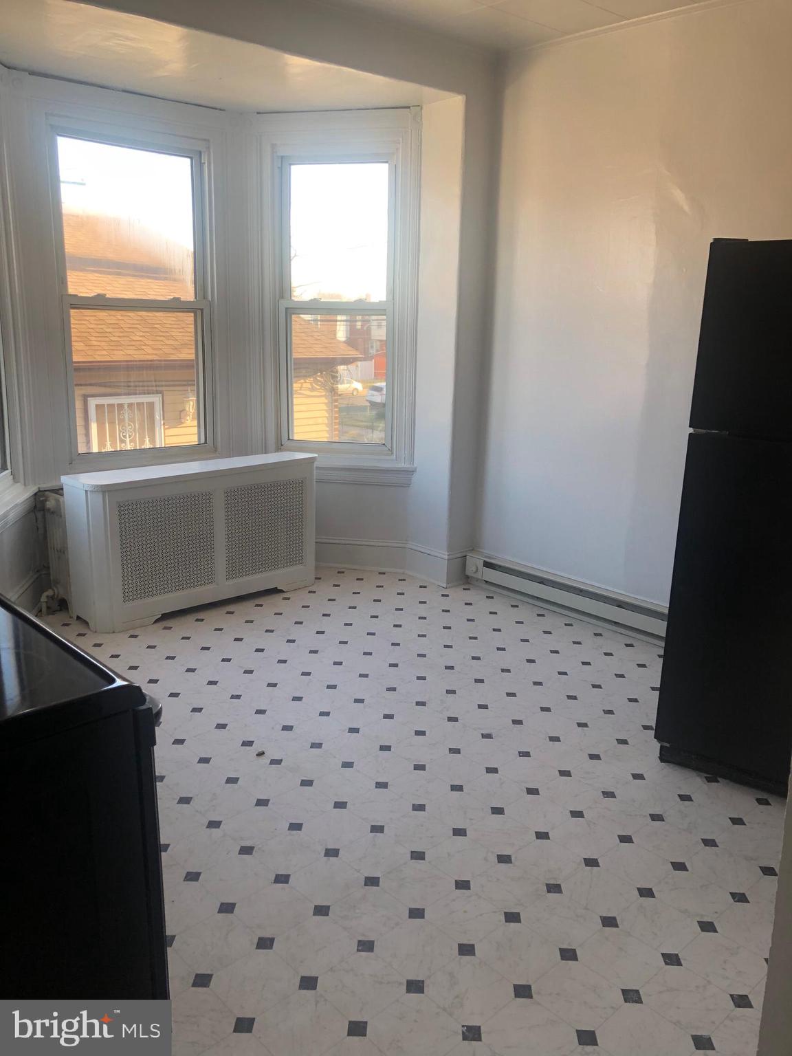 CRESCENTVILLE - Residential Lease