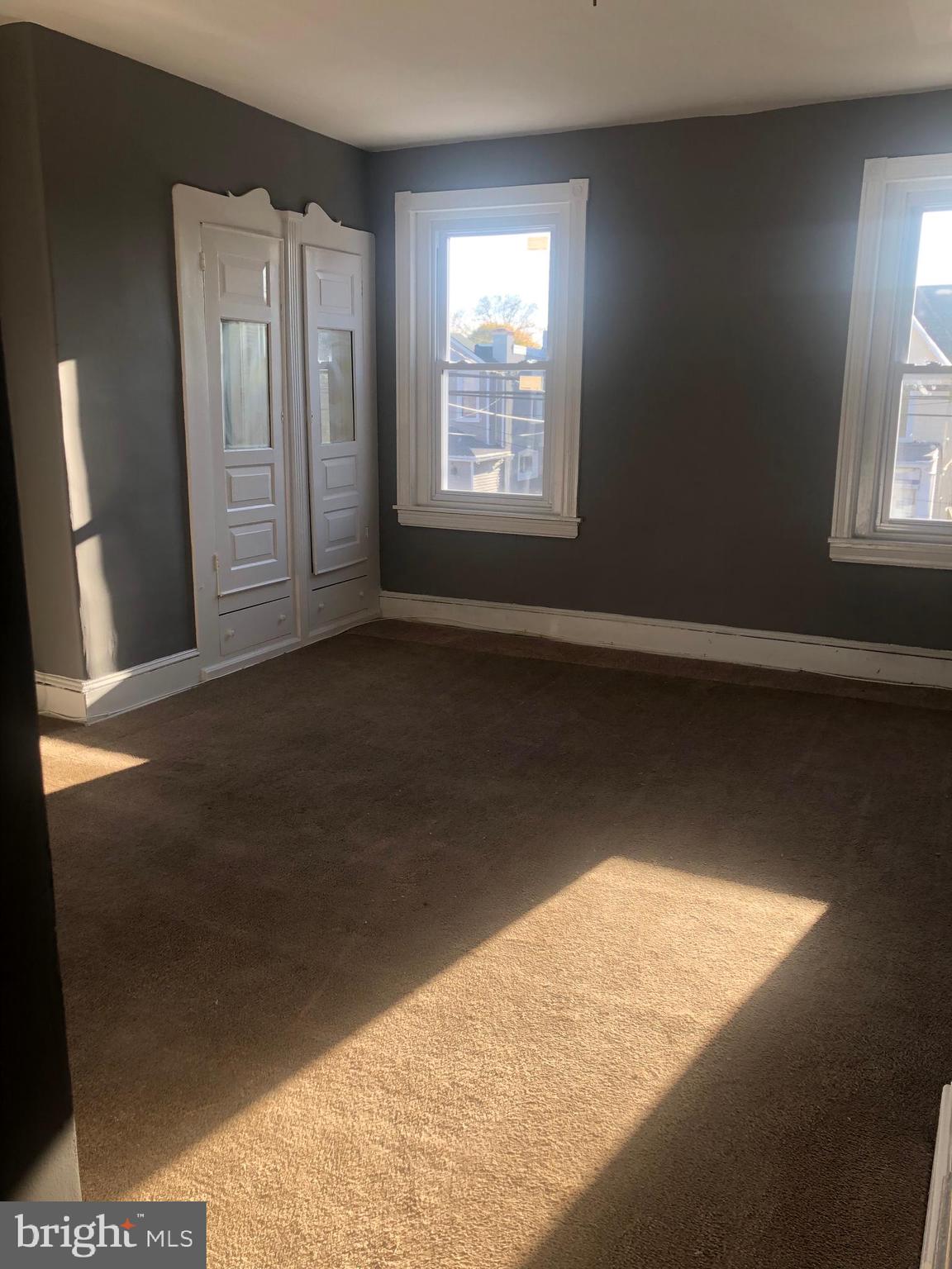 CRESCENTVILLE - Residential Lease