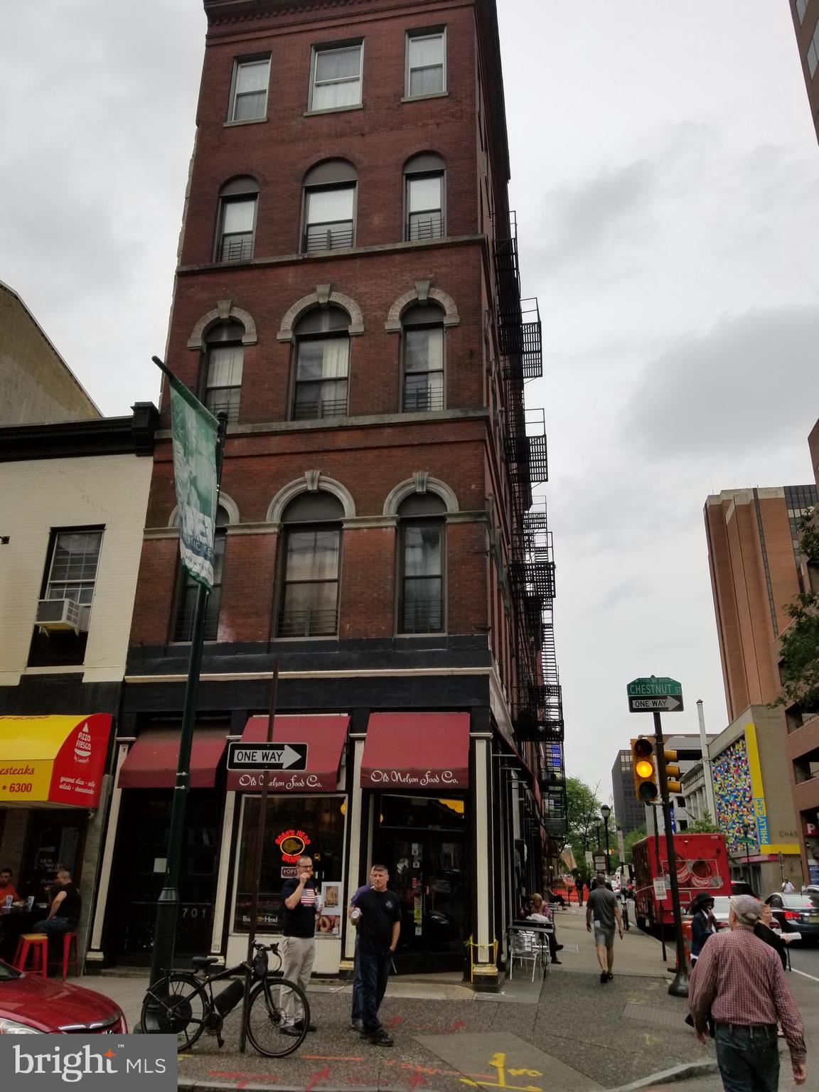 701 CHESTNUT STREET