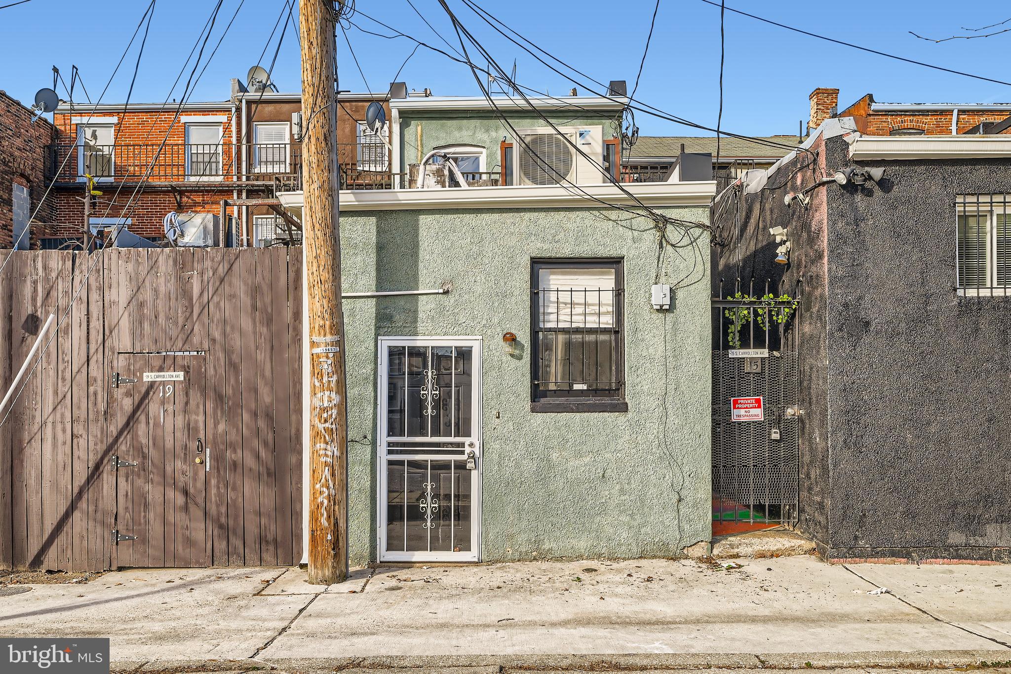 HOLLINS MARKET - Residential