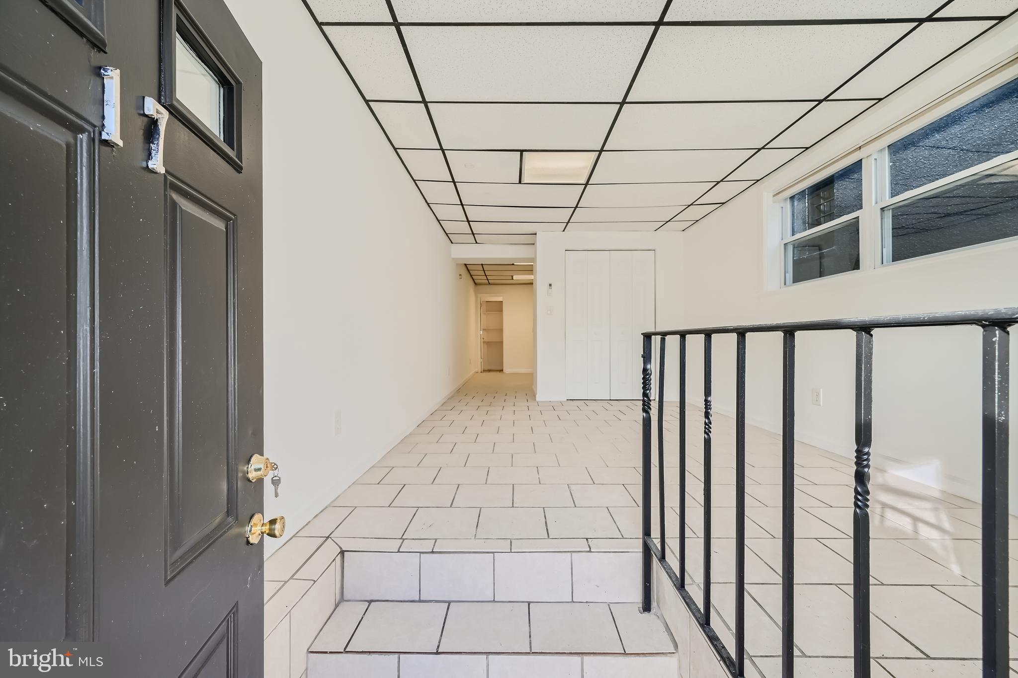 HOLLINS MARKET - Residential