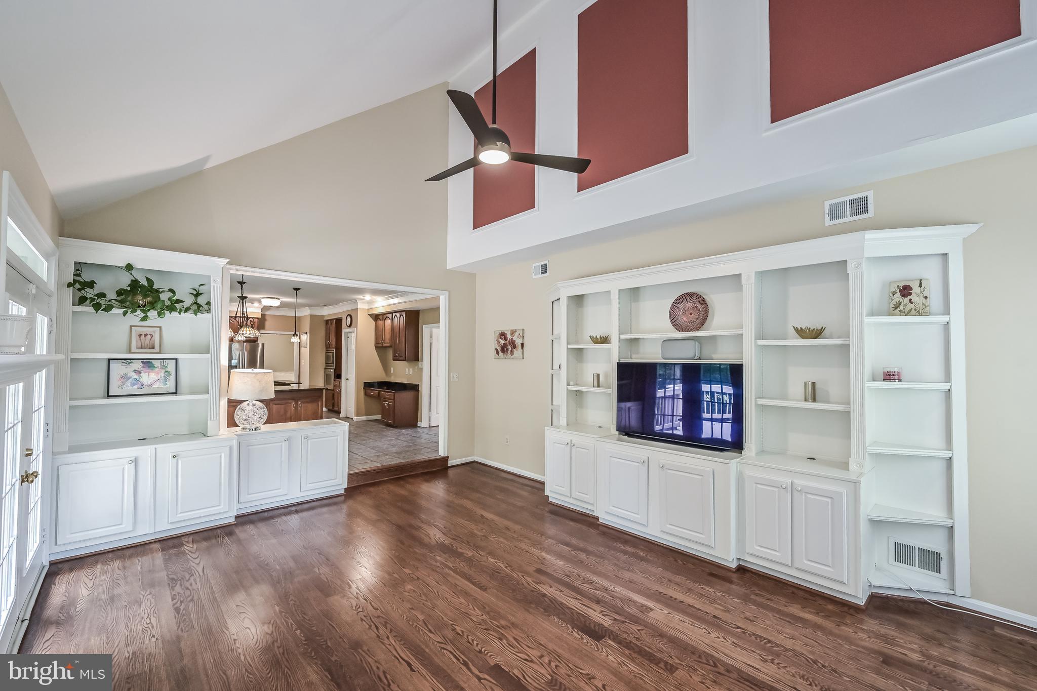 CROSSPOINTE - Residential