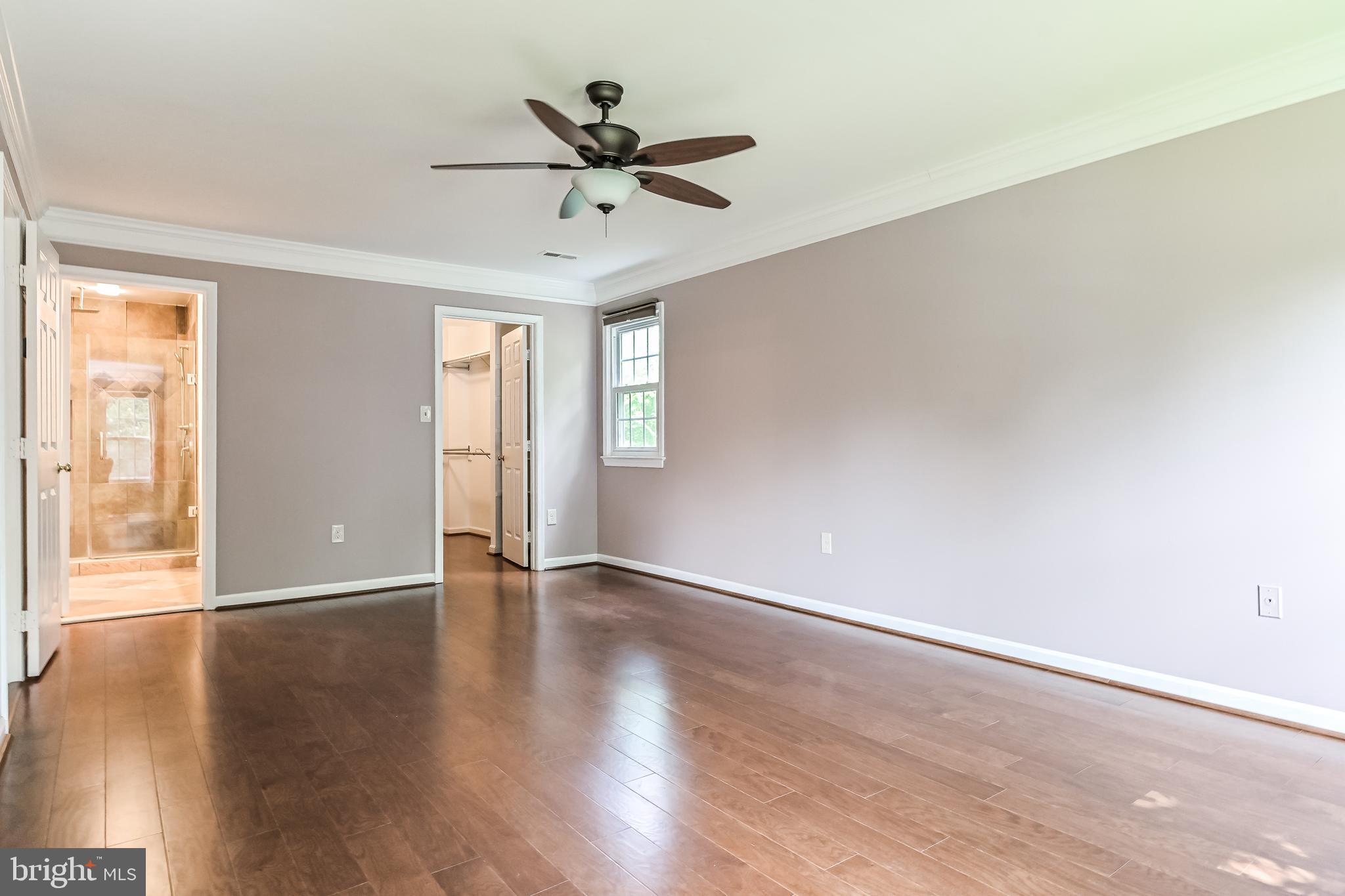 CROSSPOINTE - Residential