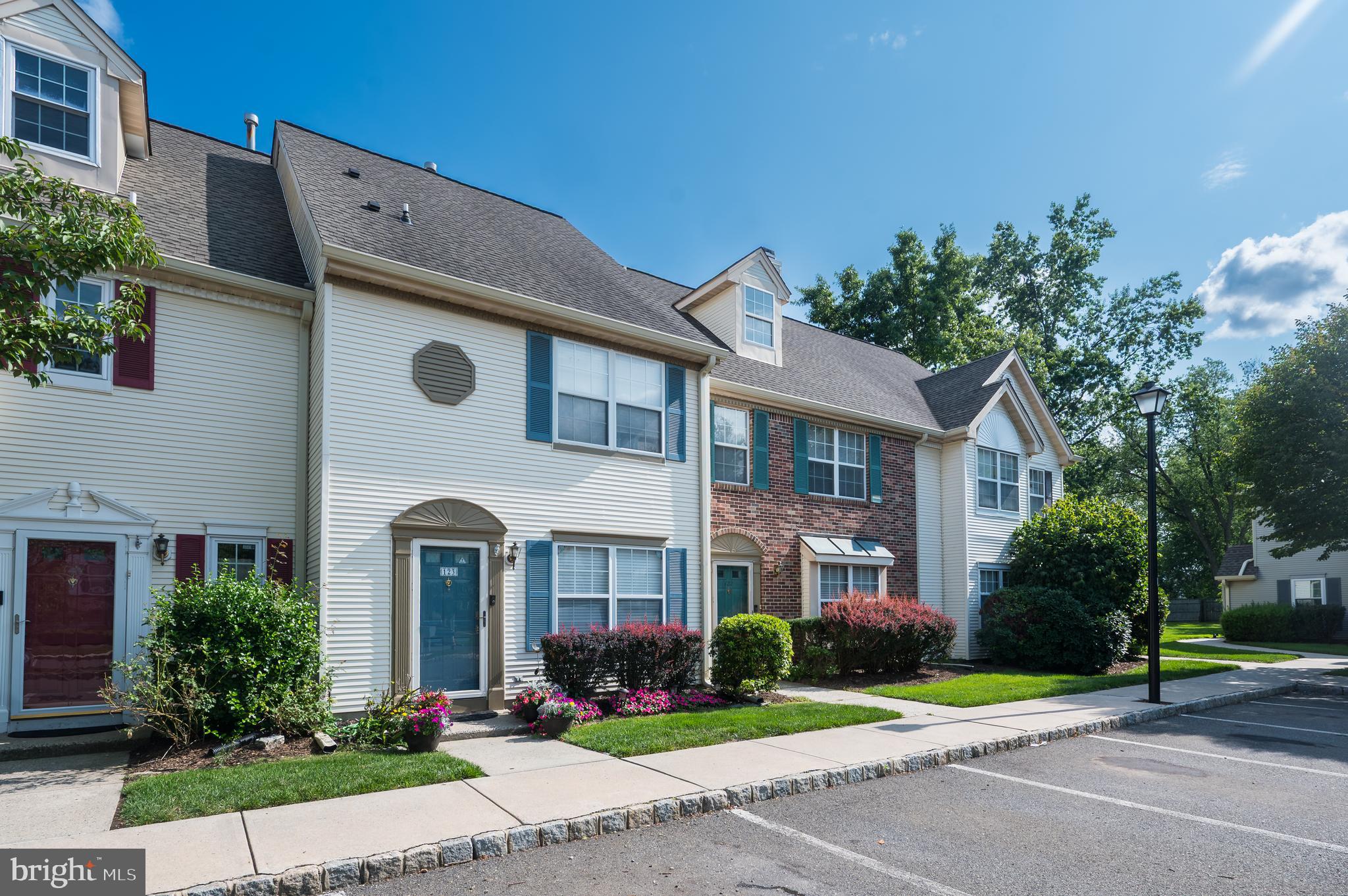 123 DANIEL COURT