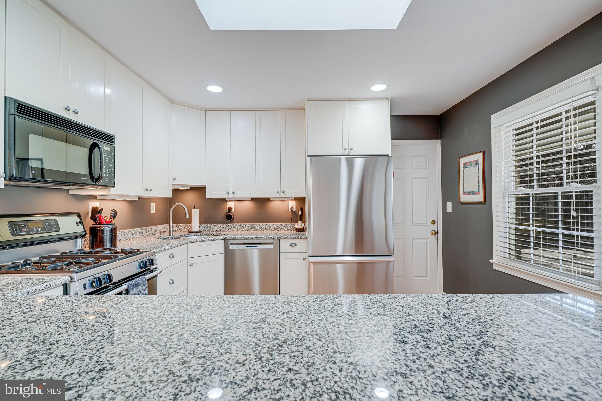 RESTON - Residential