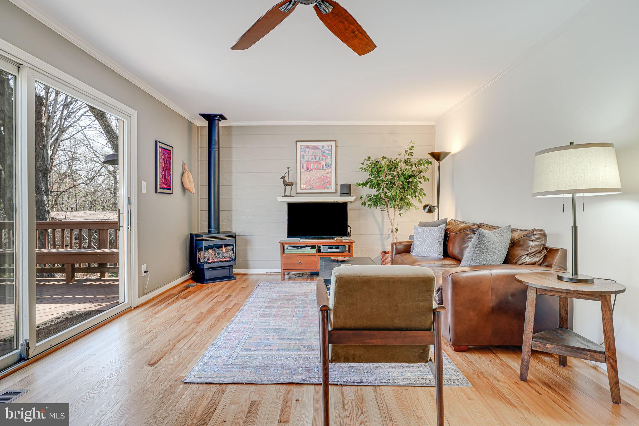 RESTON - Residential