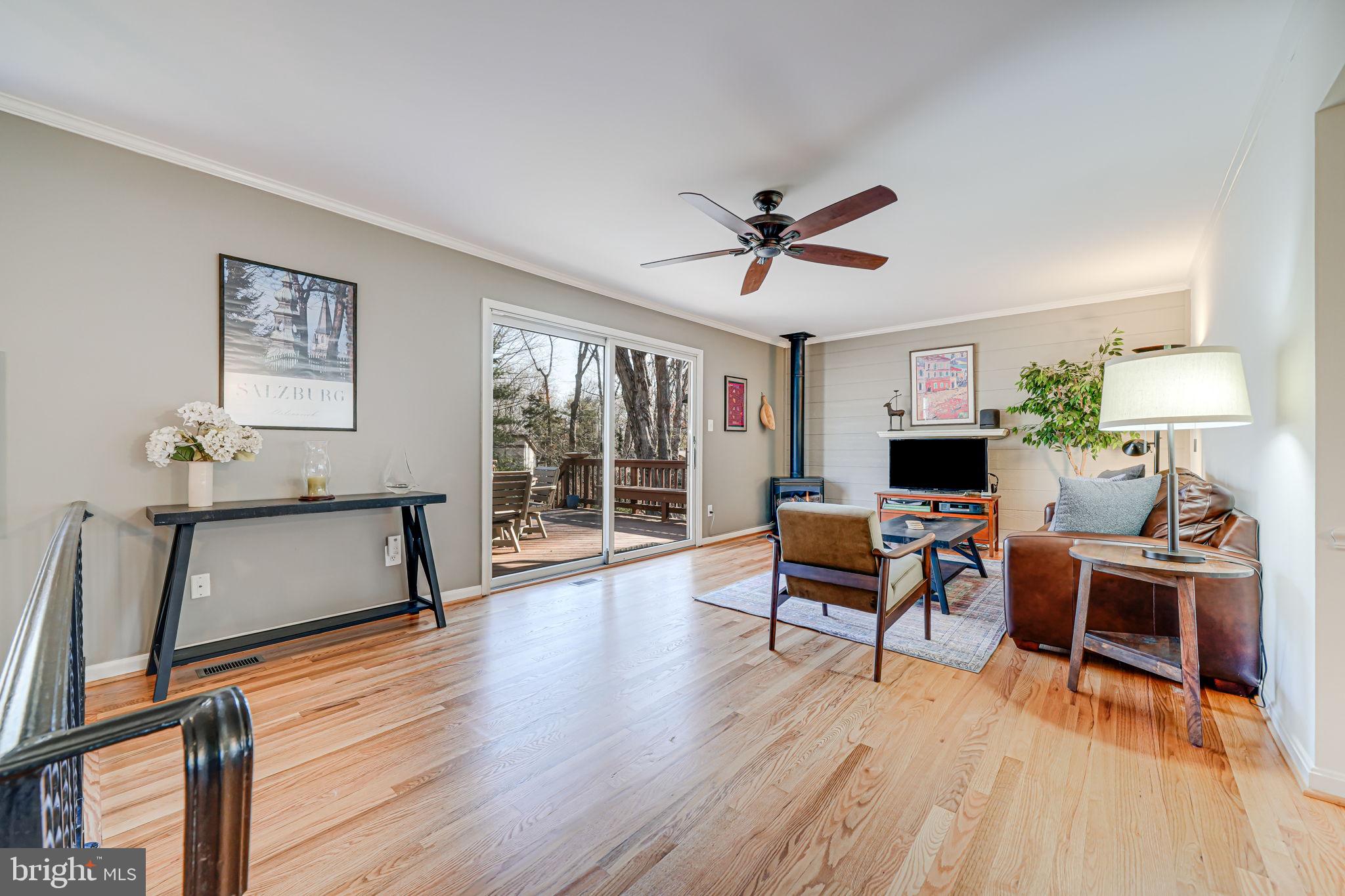 RESTON - Residential