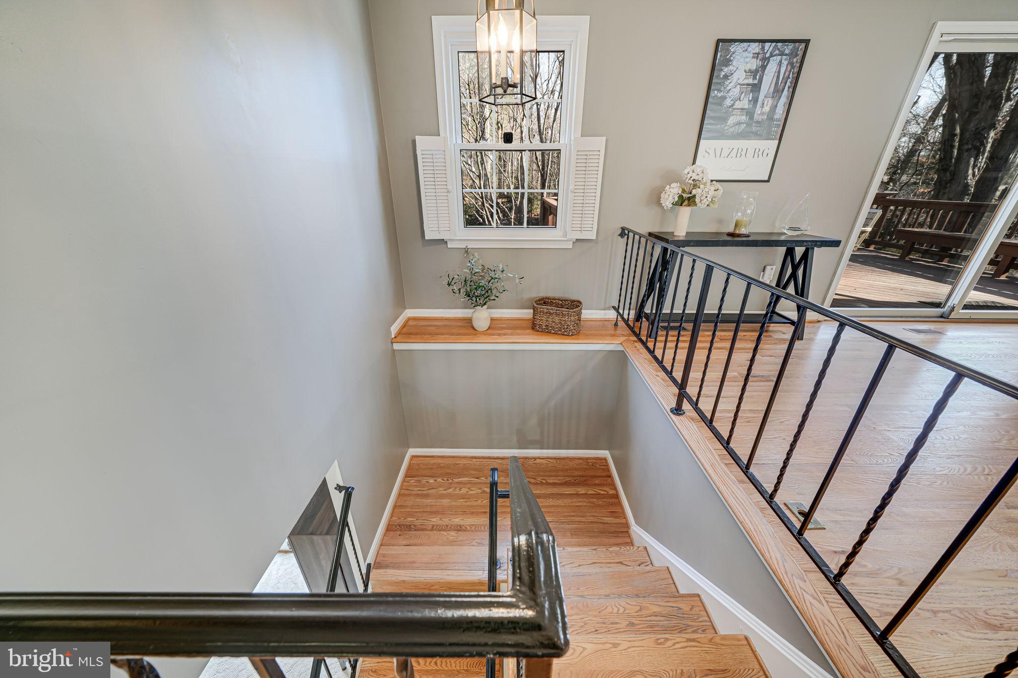 RESTON - Residential