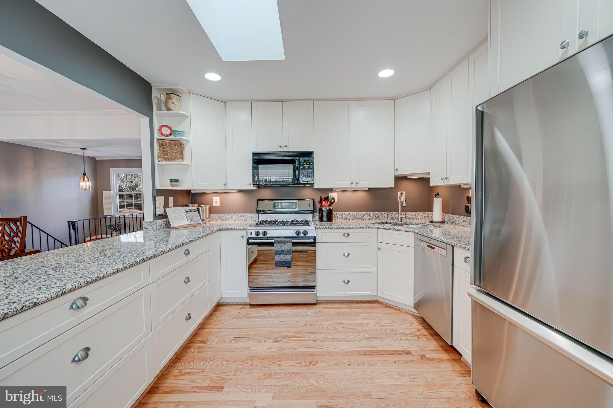 RESTON - Residential