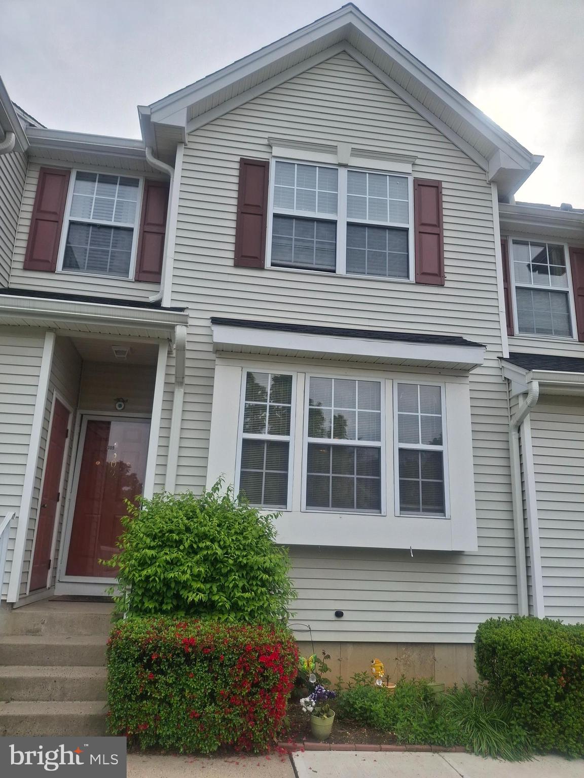 309 BLOSSOM CIRCLE