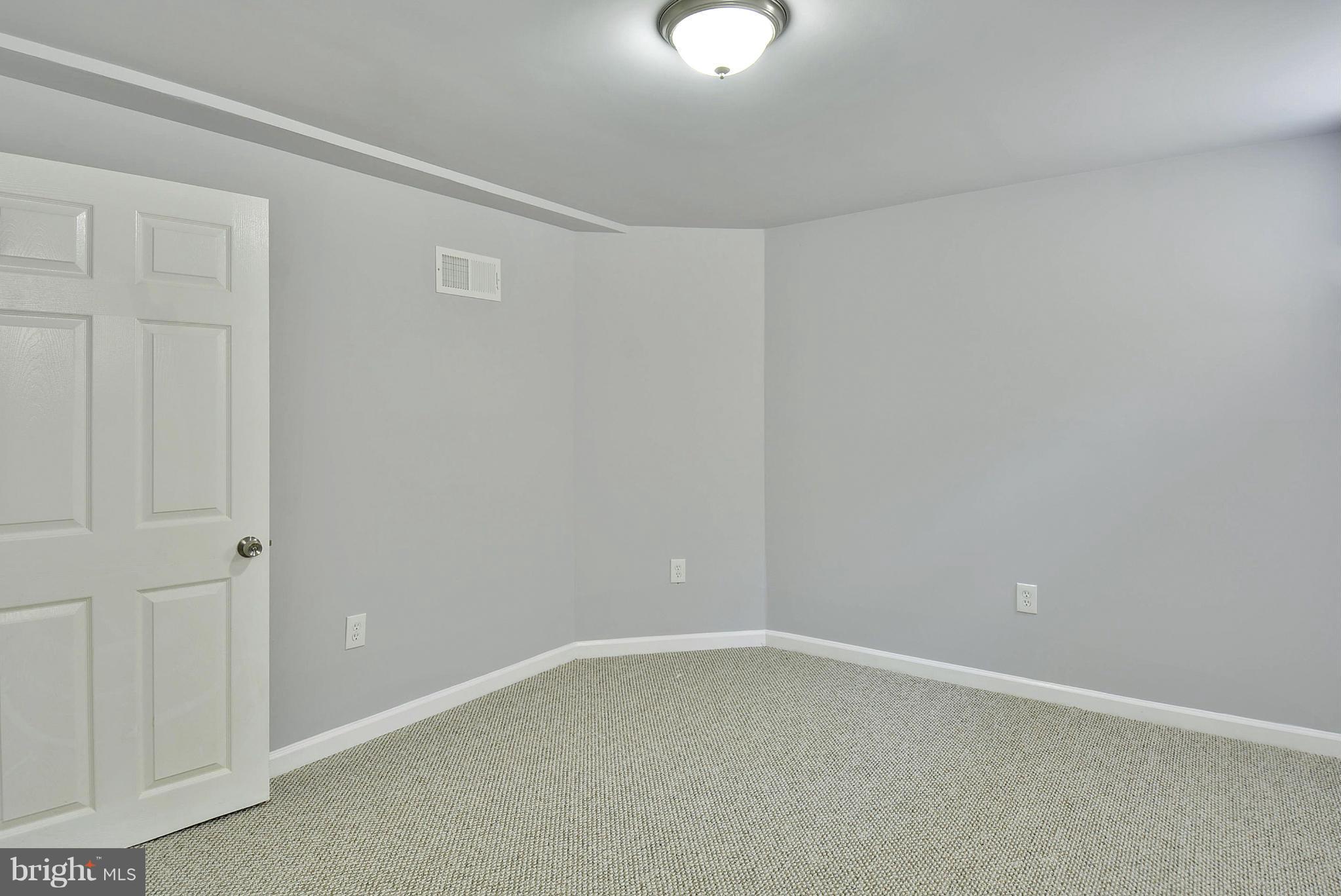 WOODBERRY FOREST - Residential