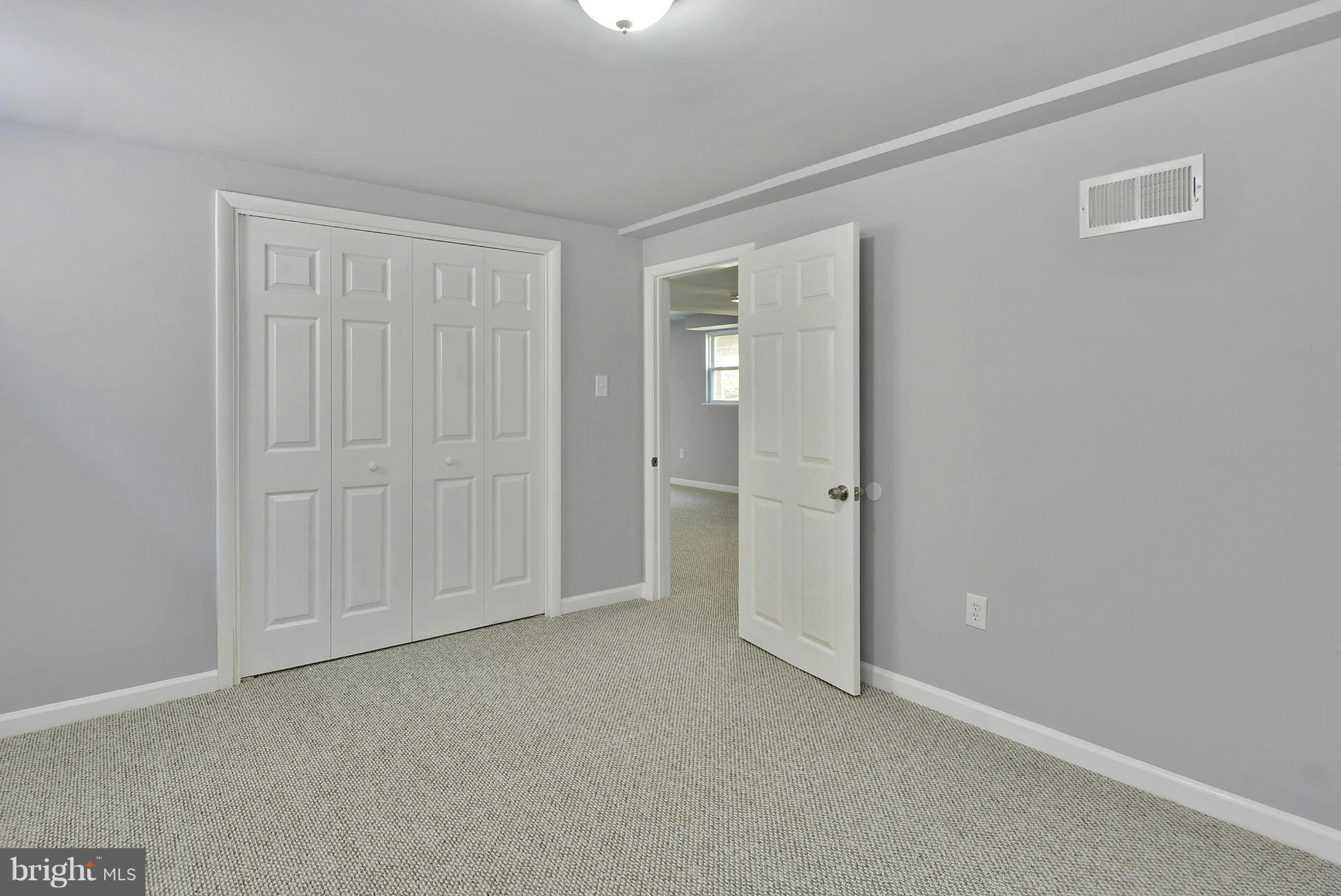 WOODBERRY FOREST - Residential