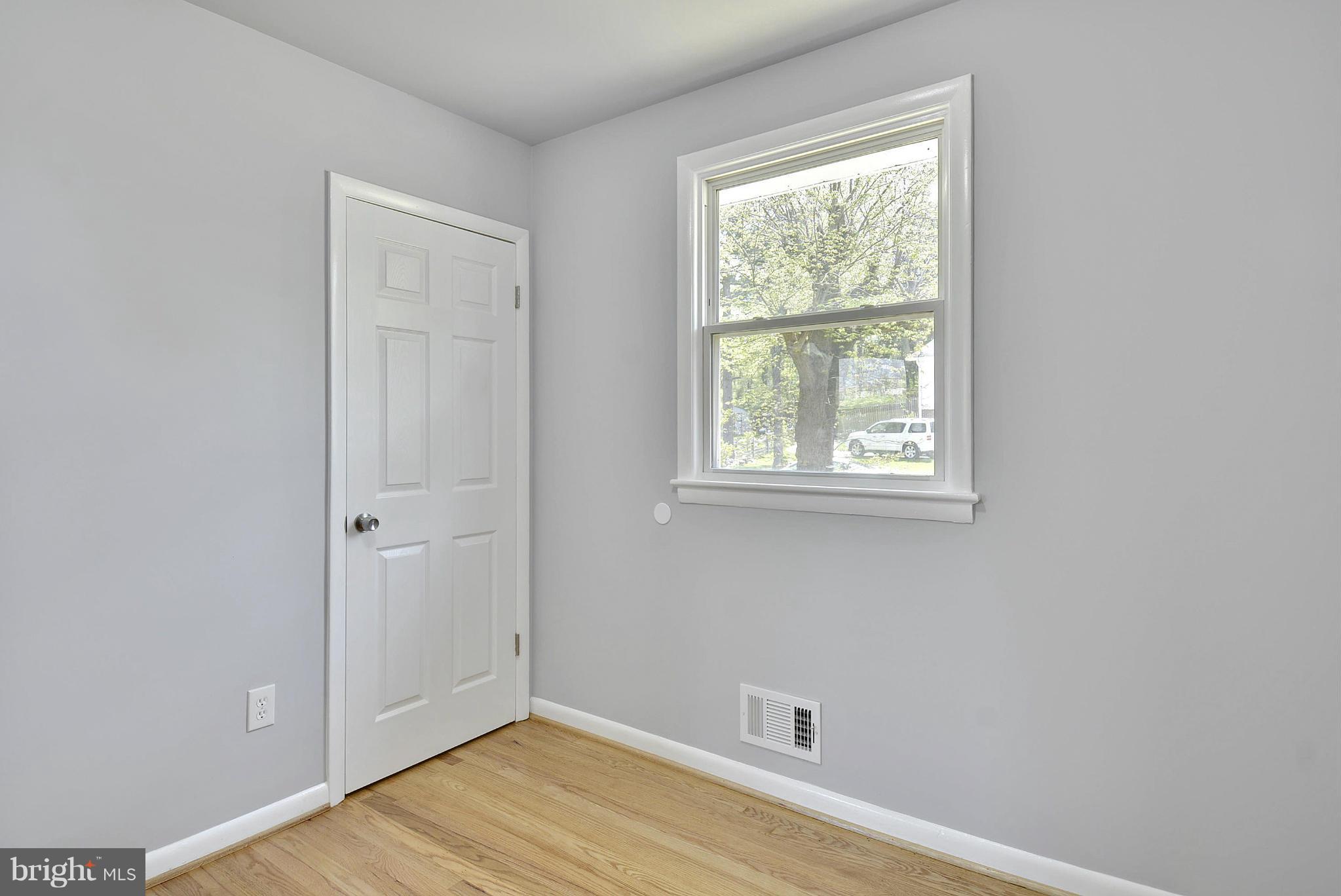 WOODBERRY FOREST - Residential