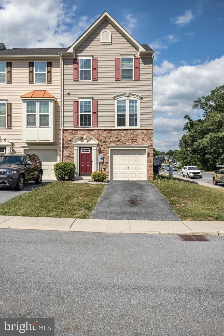 Welcome to this beautifully appointed end unit townhome right in the Brookfield community. With 3 bedrooms, 2 full baths, and 2 half baths, this home offers style and comfort. Spacious living room and open kitchen allow for entertainment or relaxing evenings! The primary bedroom has tray ceilings and an ensuite bathroom. 2 additional bedrooms give versatility for guests, home office, or hobbies. Don't miss this home!