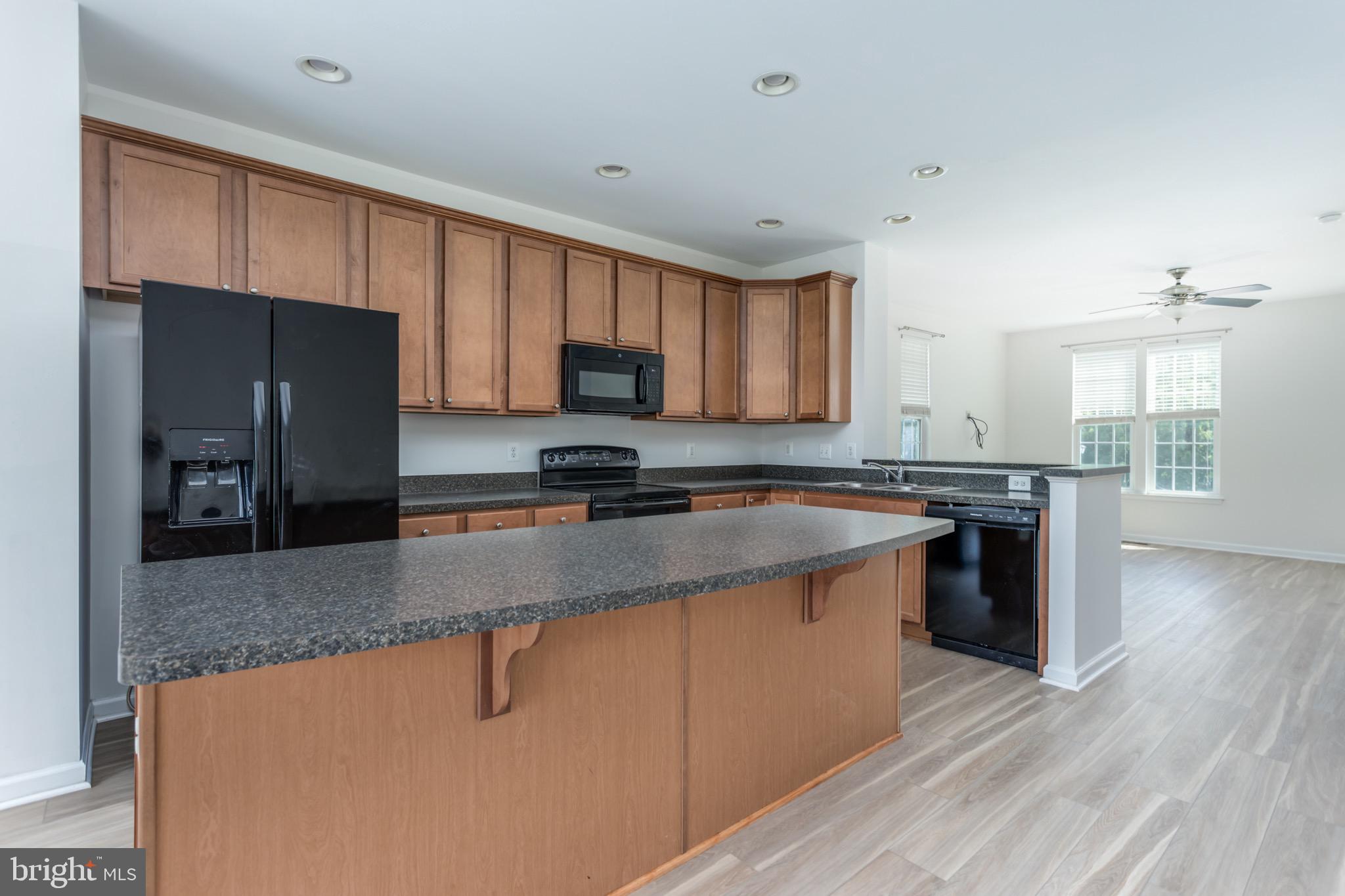 BROOKFIELD - Residential