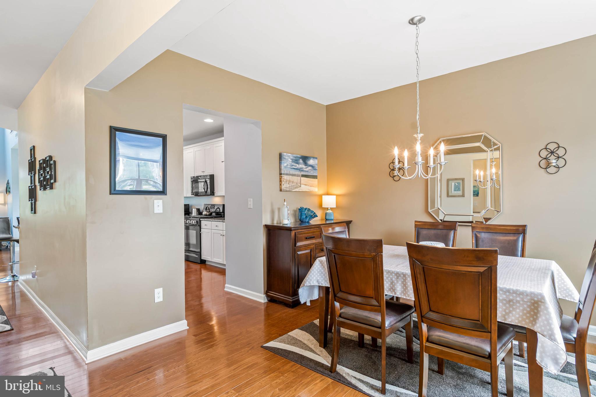 33285 LONE CEDAR LANDING