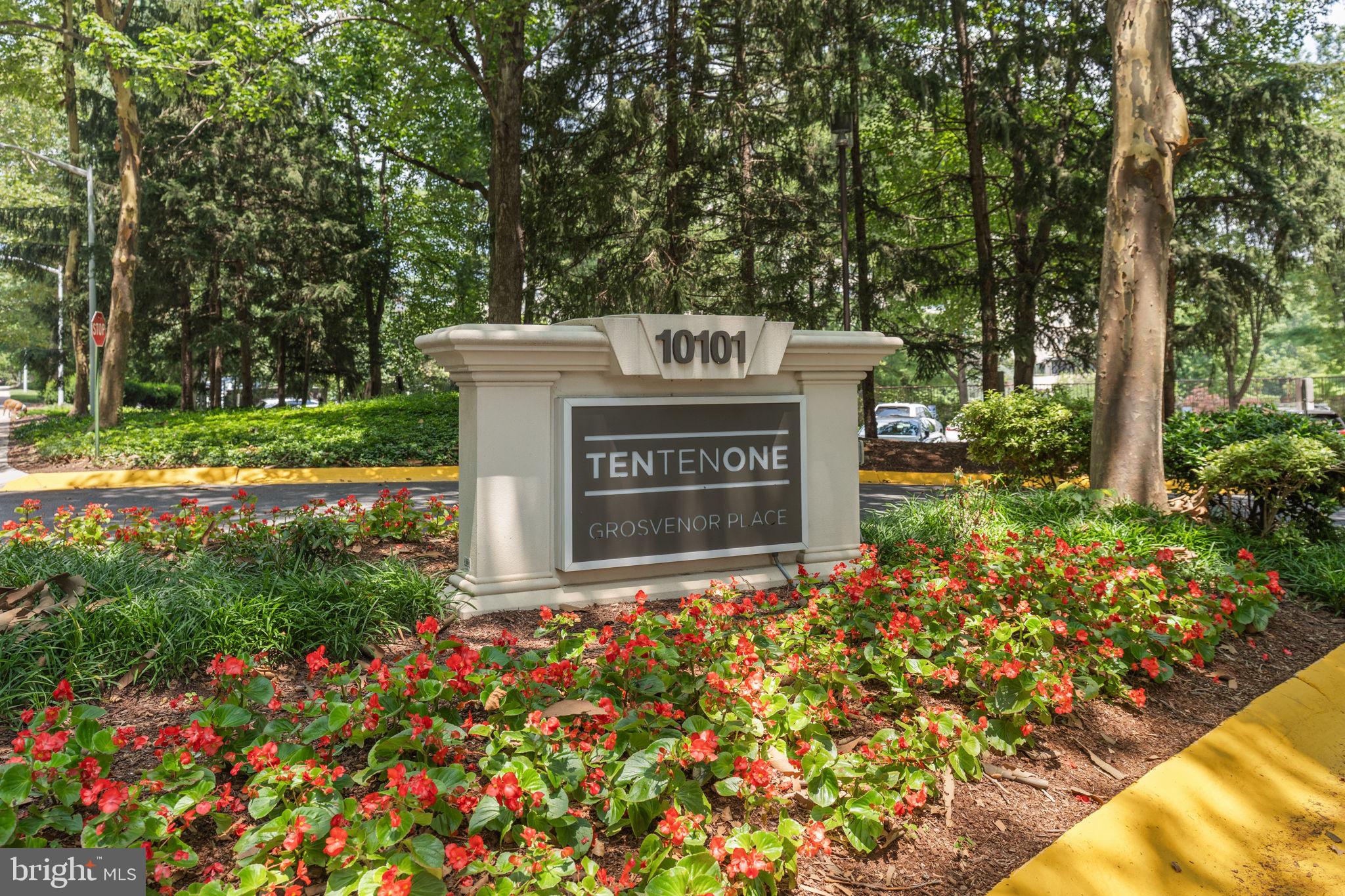 10101 GROSVENOR L03