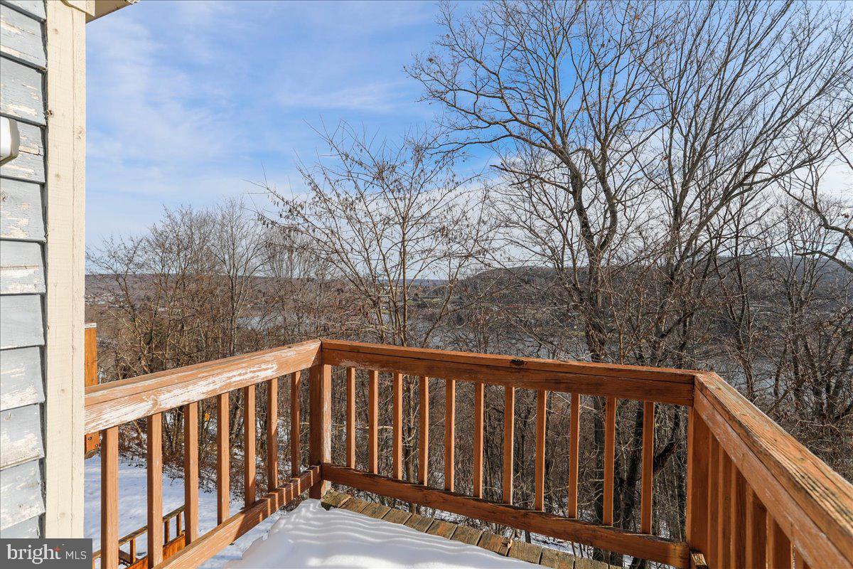 VILLAGES OF WISP - Residential