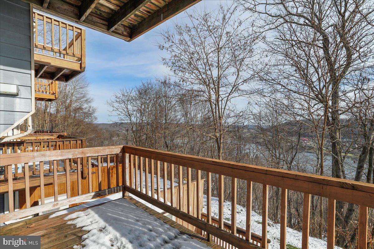 VILLAGES OF WISP - Residential