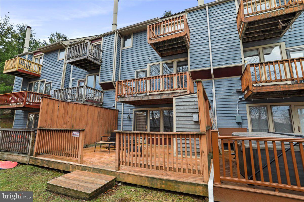 VILLAGES OF WISP - Residential