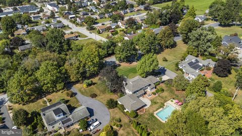 Tiny photo for 117 S 8th Street, MOUNT WOLF, PA 17347 (MLS # PAYK2090024)