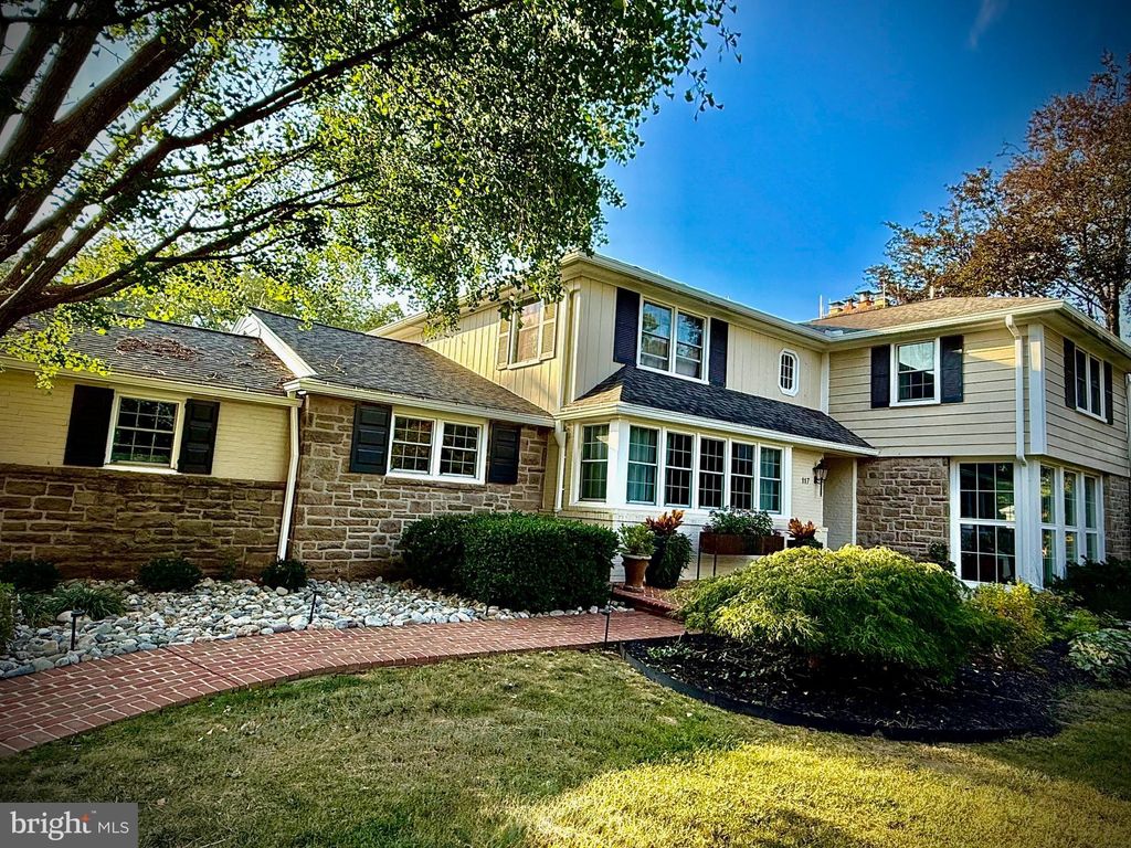 Photo of 117 S 8th Street, MOUNT WOLF, PA 17347 (MLS # PAYK2090024)