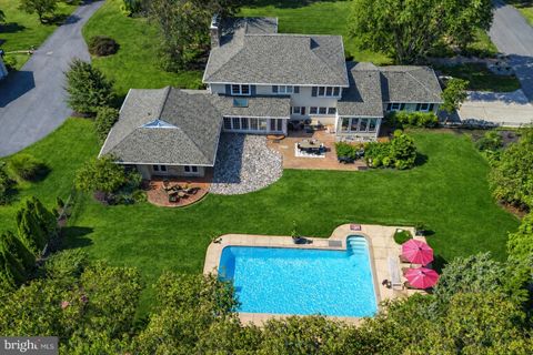 Tiny photo for 117 S 8th Street, MOUNT WOLF, PA 17347 (MLS # PAYK2090024)