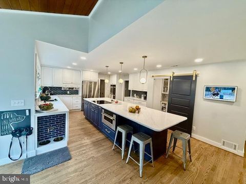 Tiny photo for 117 S 8th Street, MOUNT WOLF, PA 17347 (MLS # PAYK2090024)