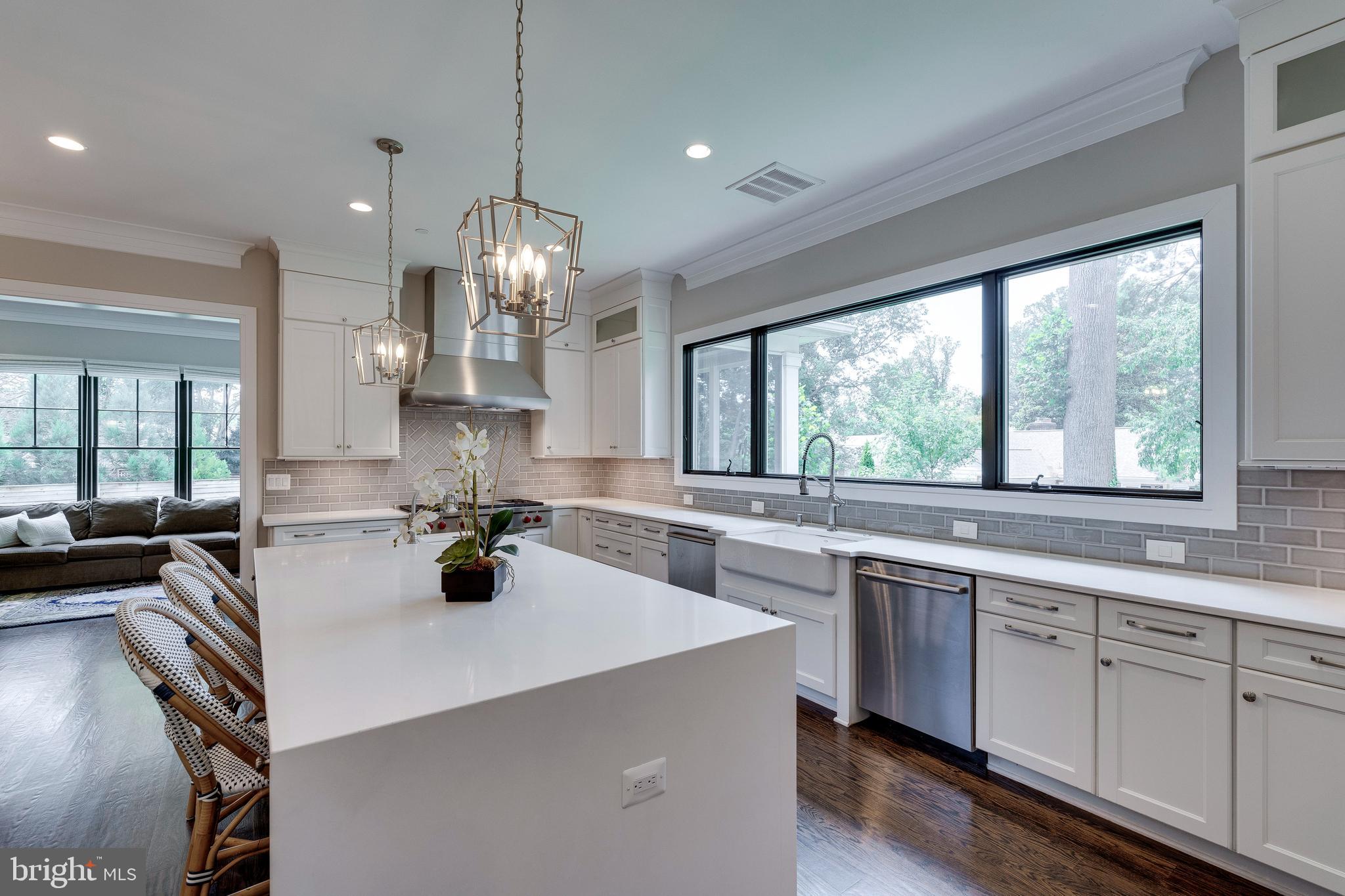 KENWOOD PARK - Residential