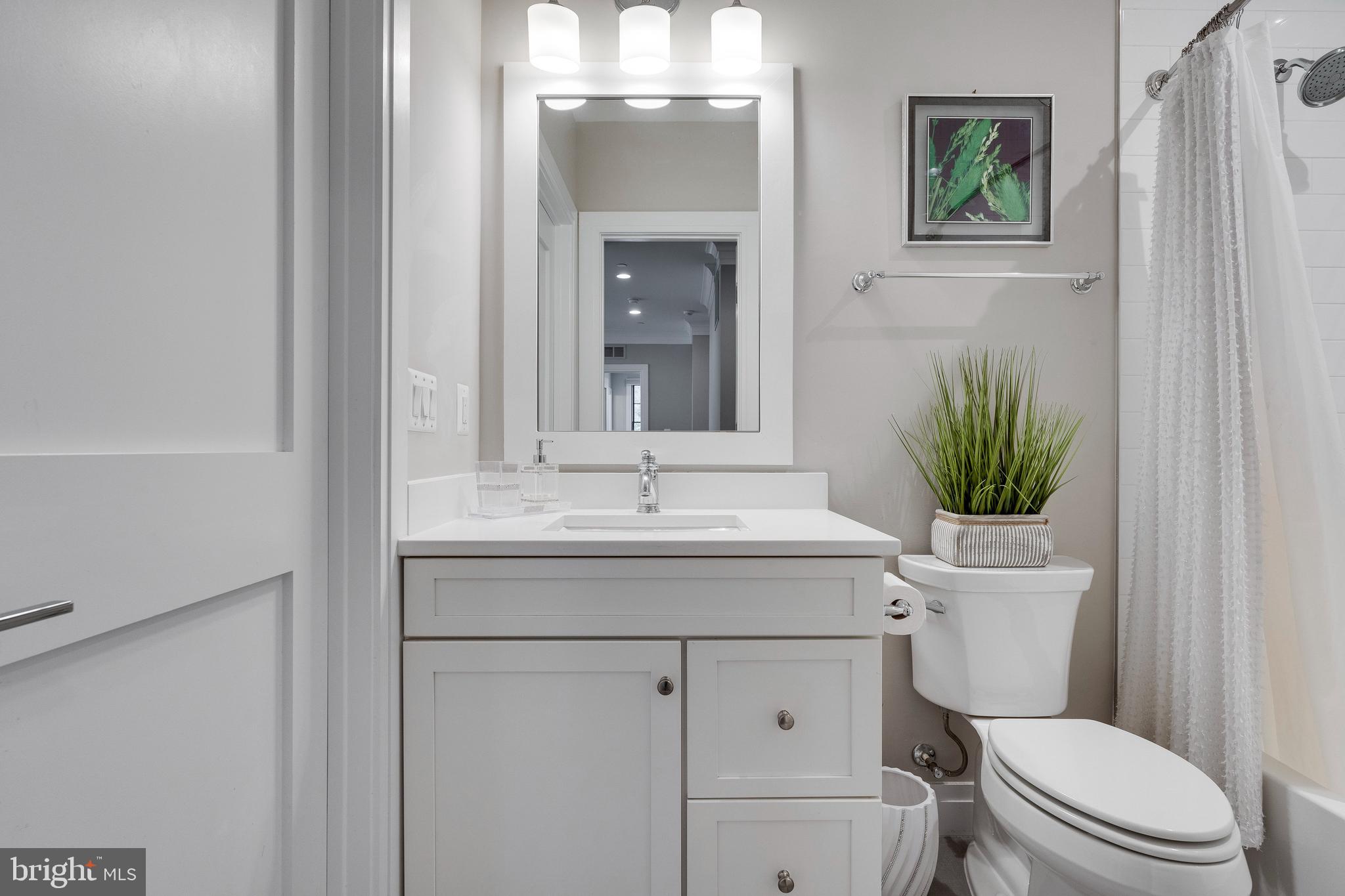 KENWOOD PARK - Residential