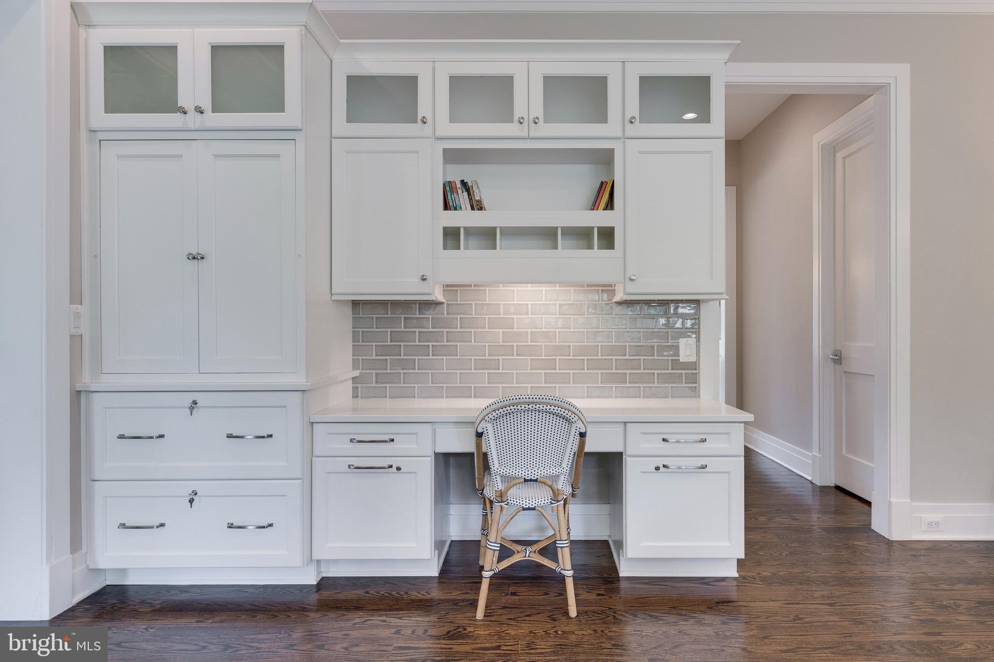 KENWOOD PARK - Residential