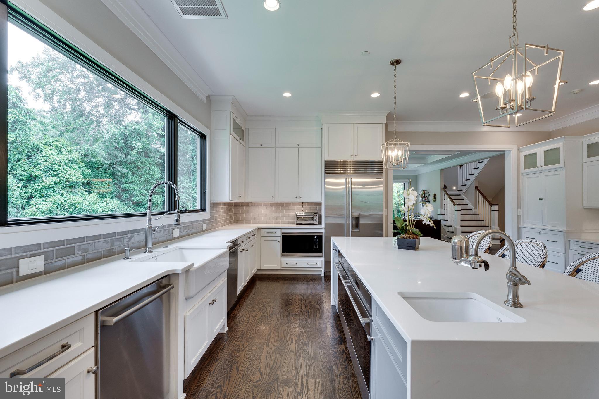 KENWOOD PARK - Residential