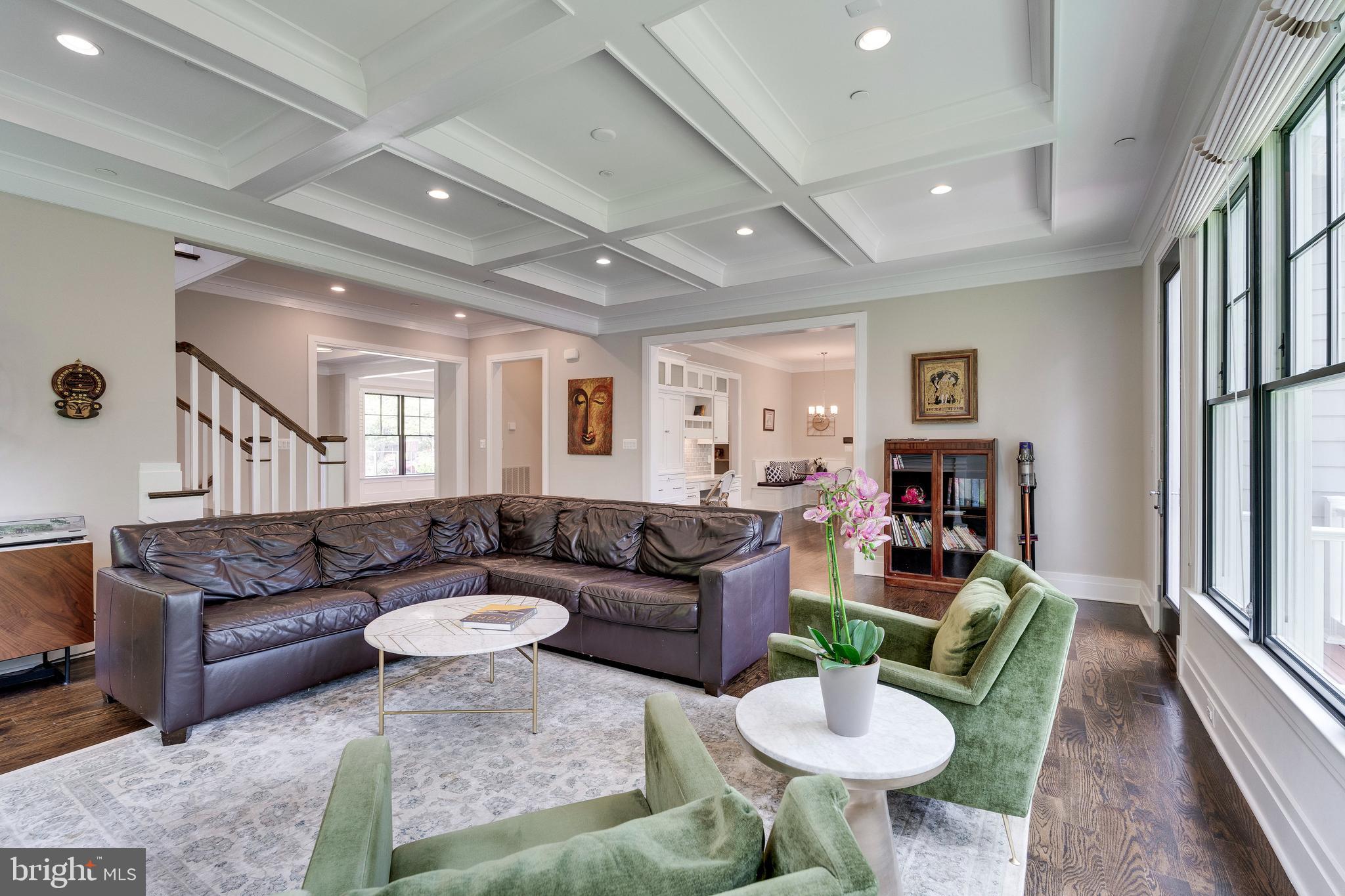 KENWOOD PARK - Residential