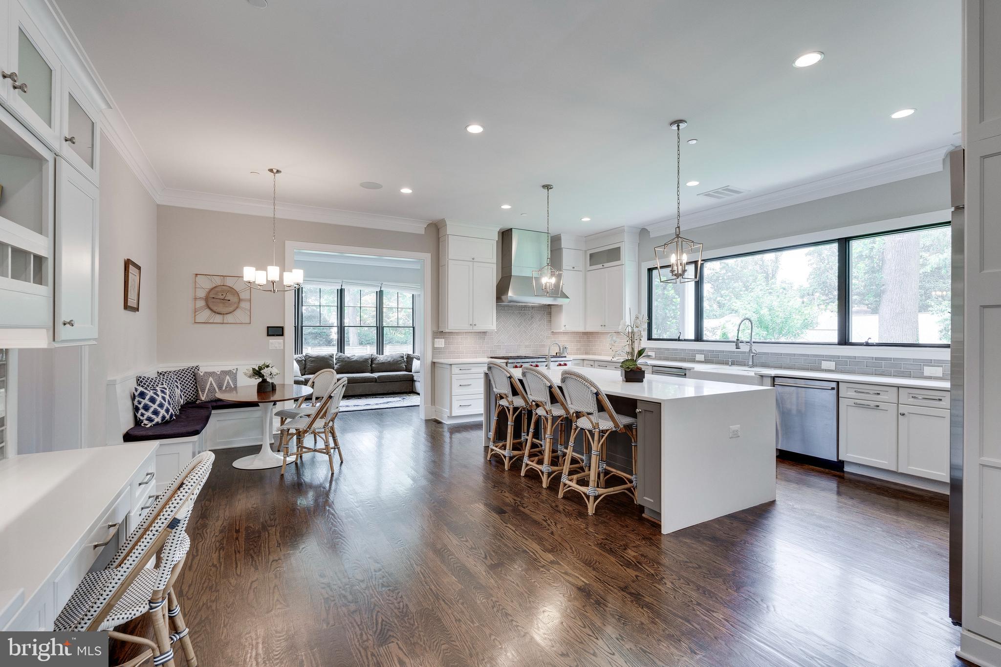 KENWOOD PARK - Residential