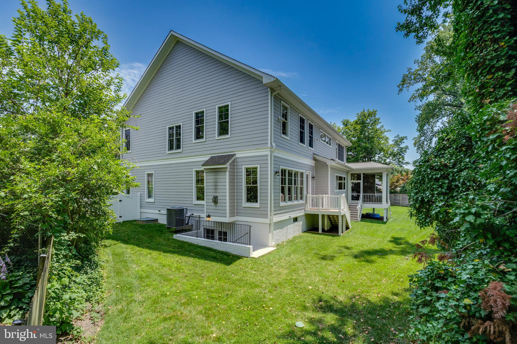 KENWOOD PARK - Residential