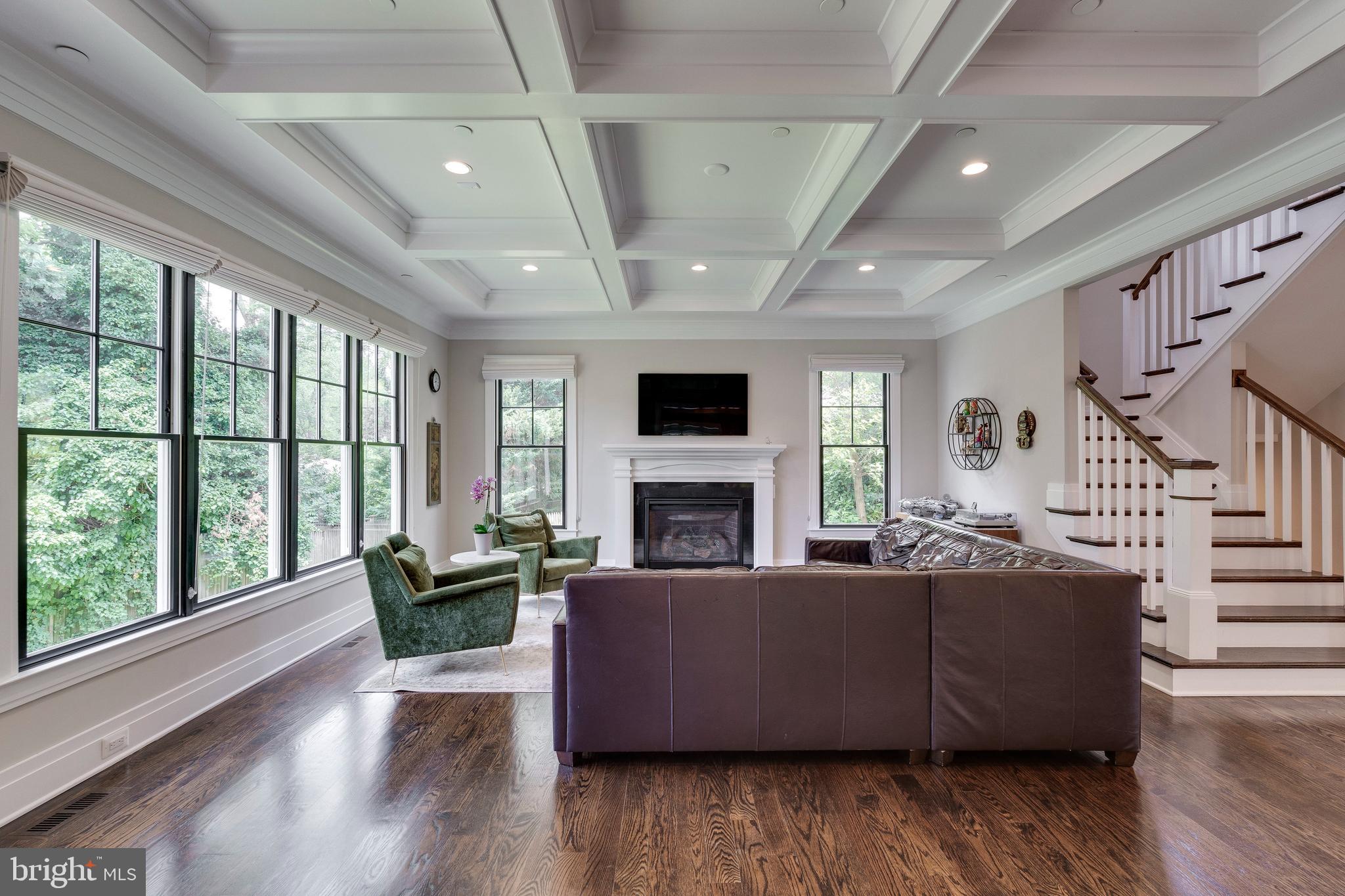 KENWOOD PARK - Residential