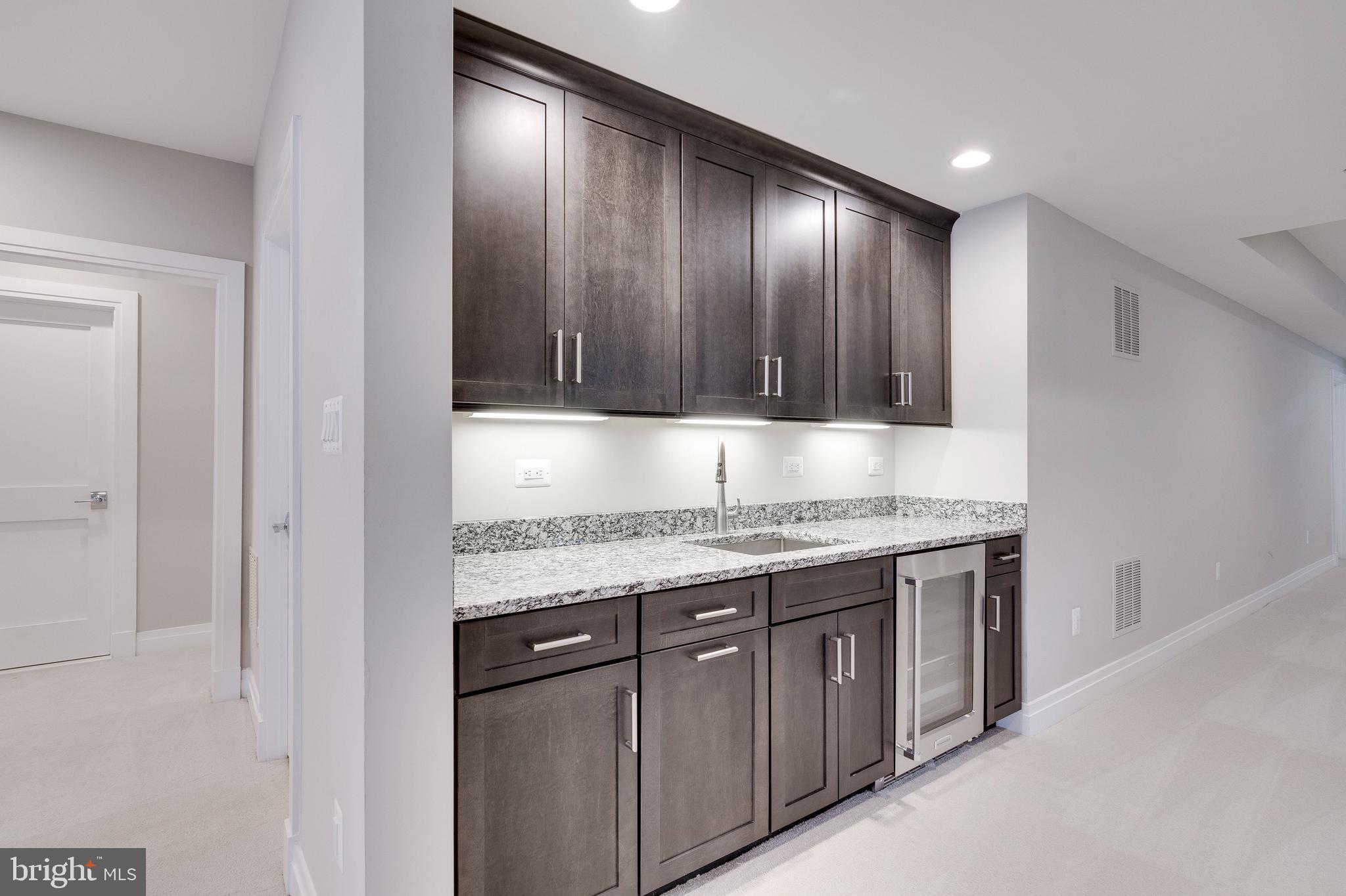 KENWOOD PARK - Residential