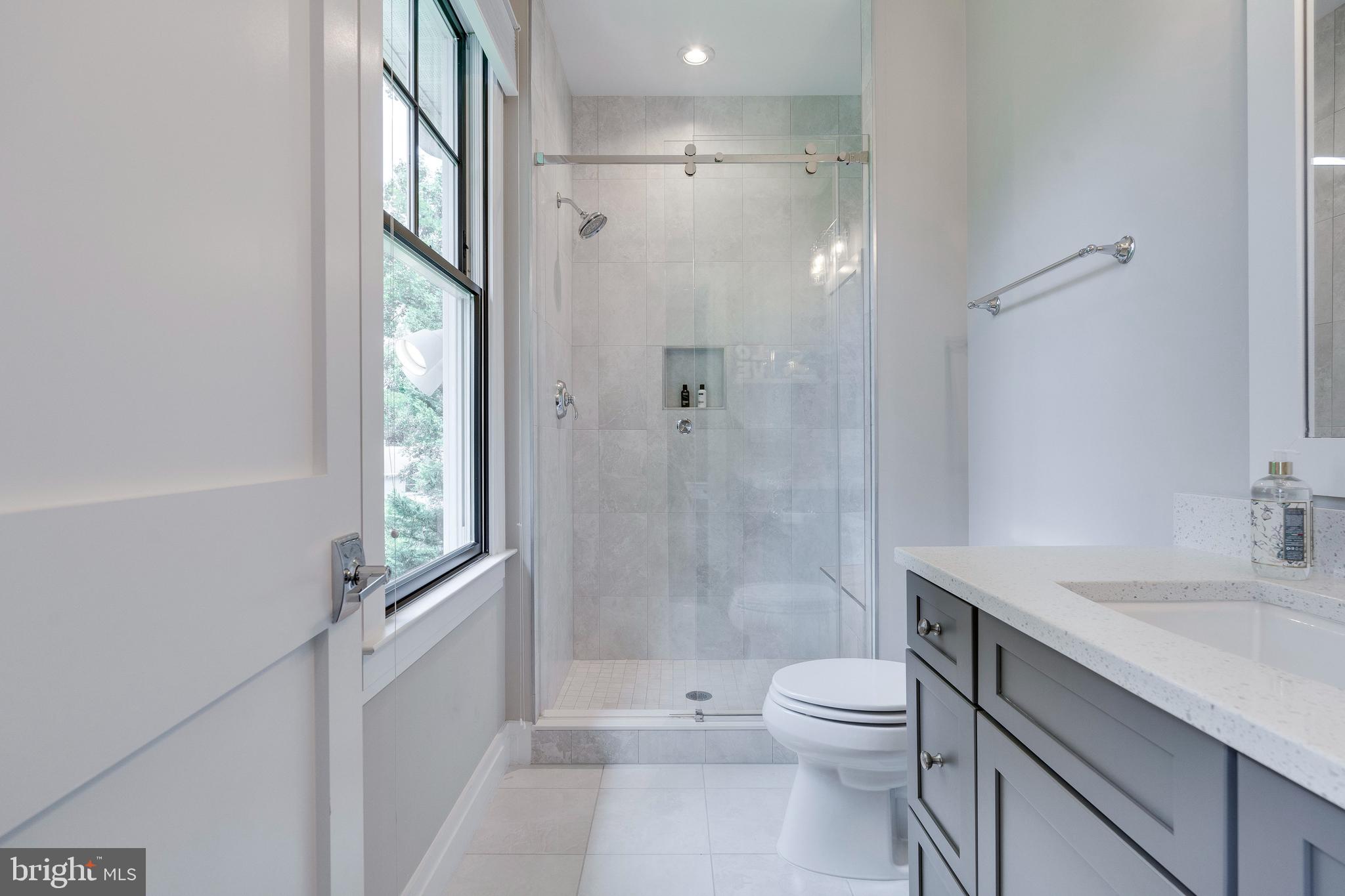 KENWOOD PARK - Residential