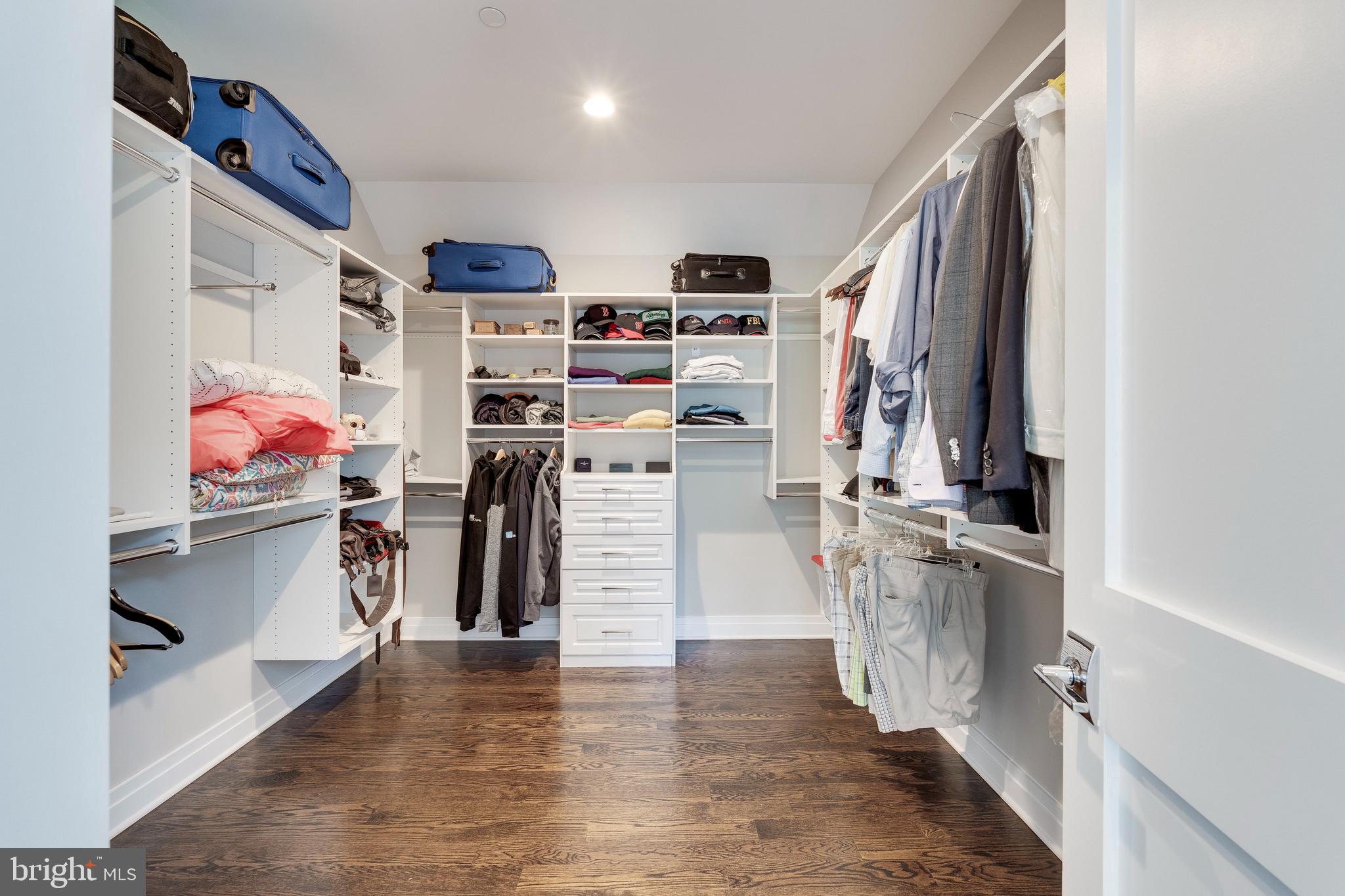 KENWOOD PARK - Residential