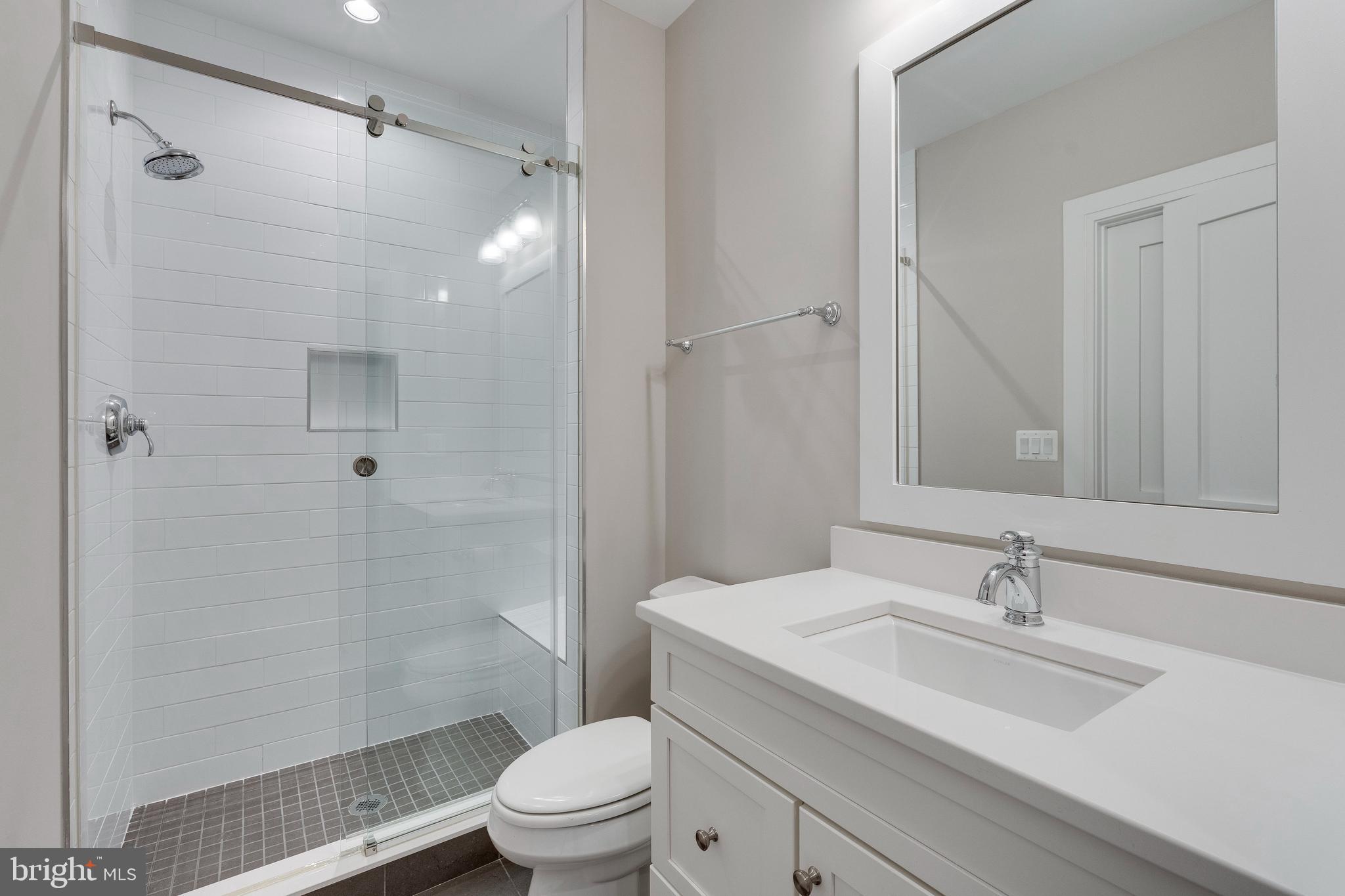 KENWOOD PARK - Residential