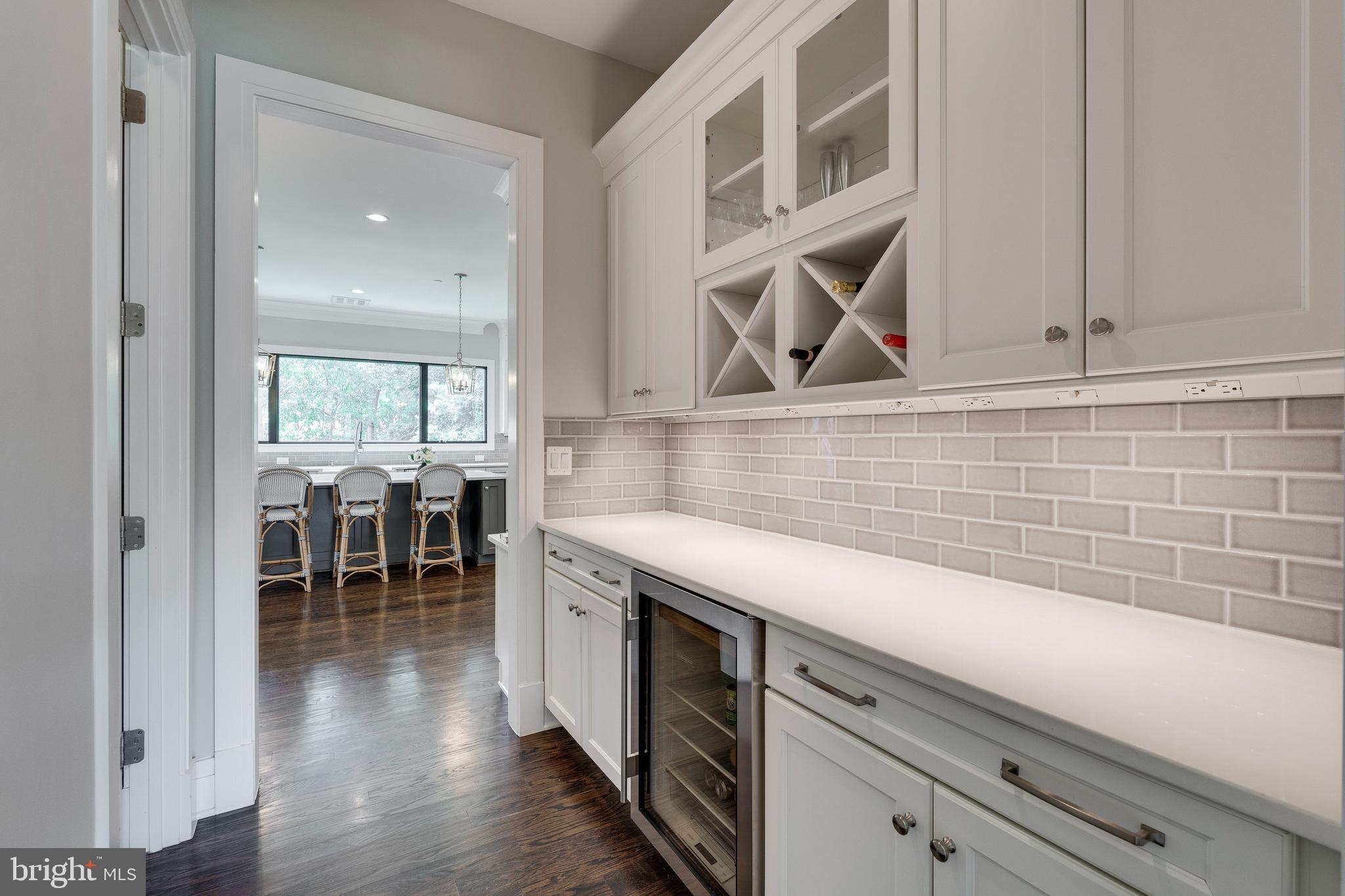 KENWOOD PARK - Residential