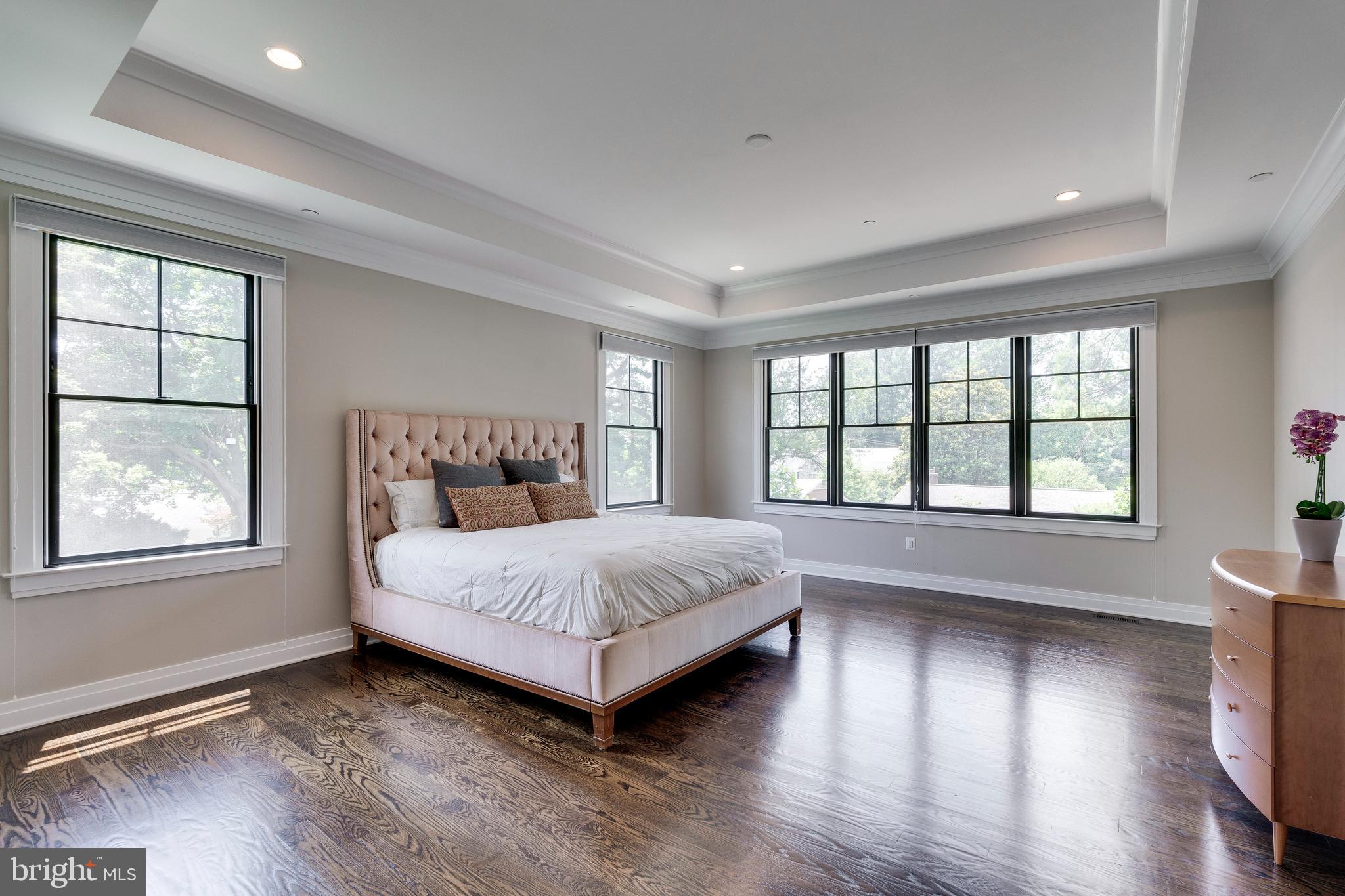 KENWOOD PARK - Residential