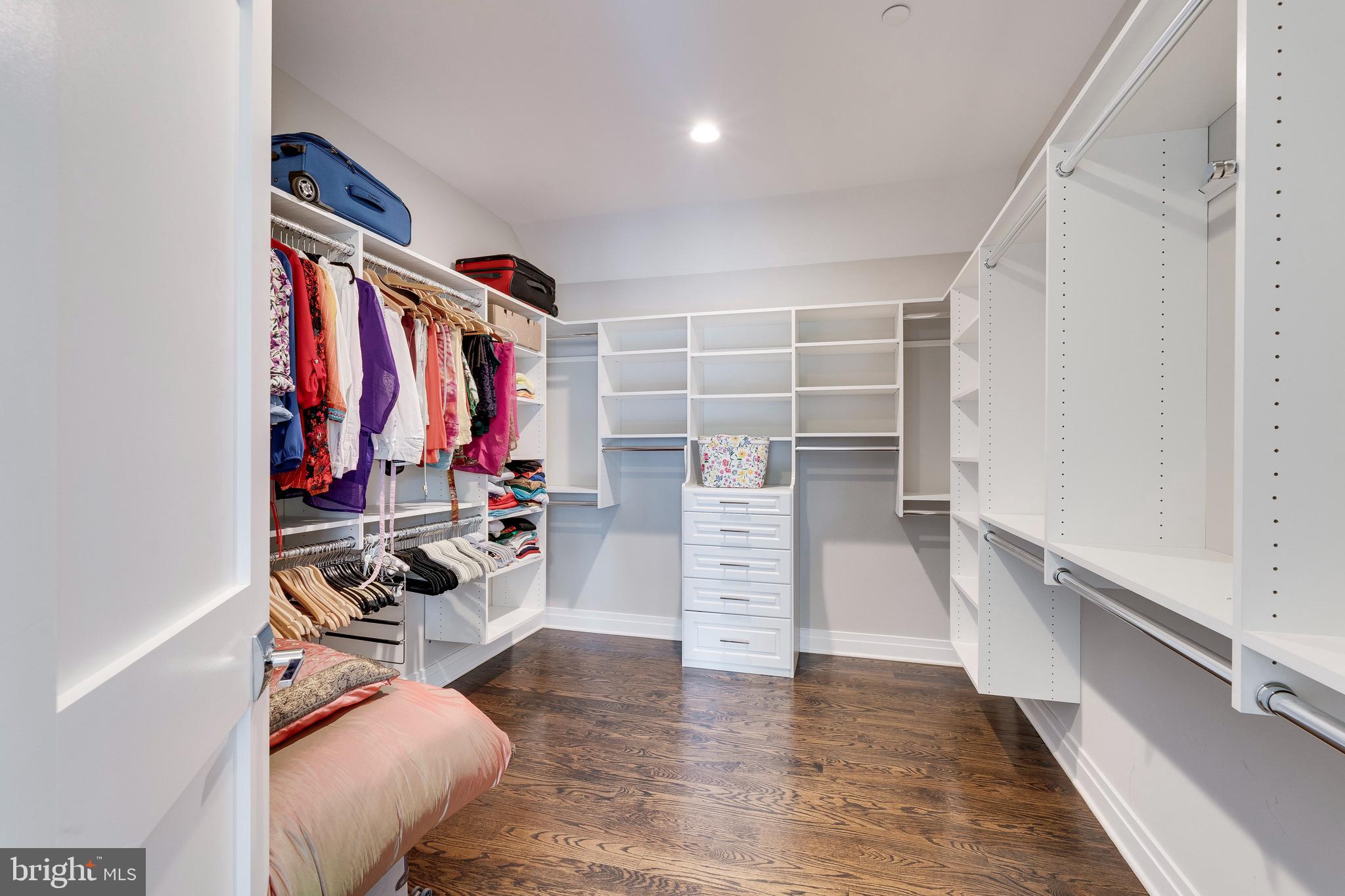 KENWOOD PARK - Residential