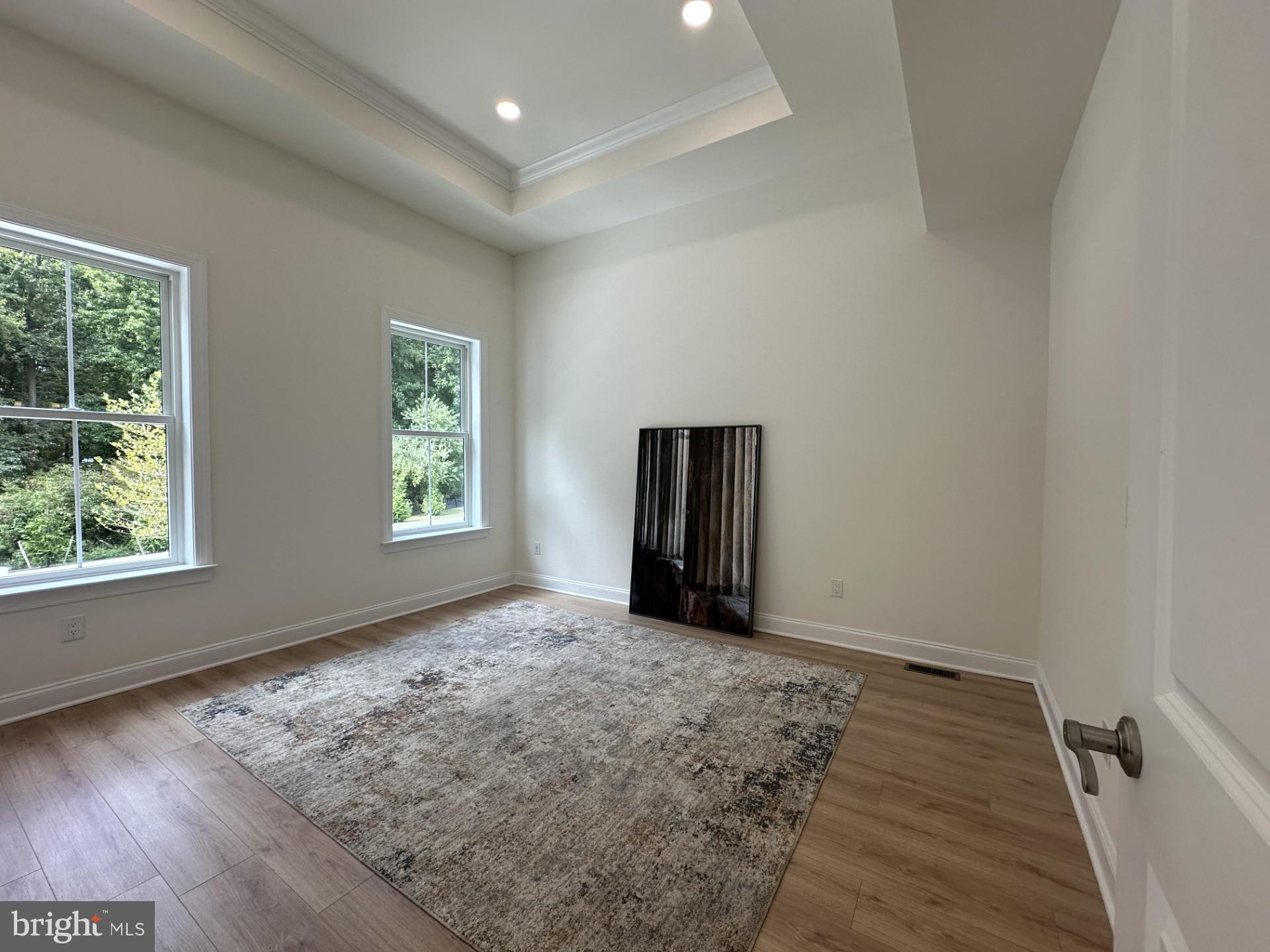 1 SPORTSMAN BOULEVARD